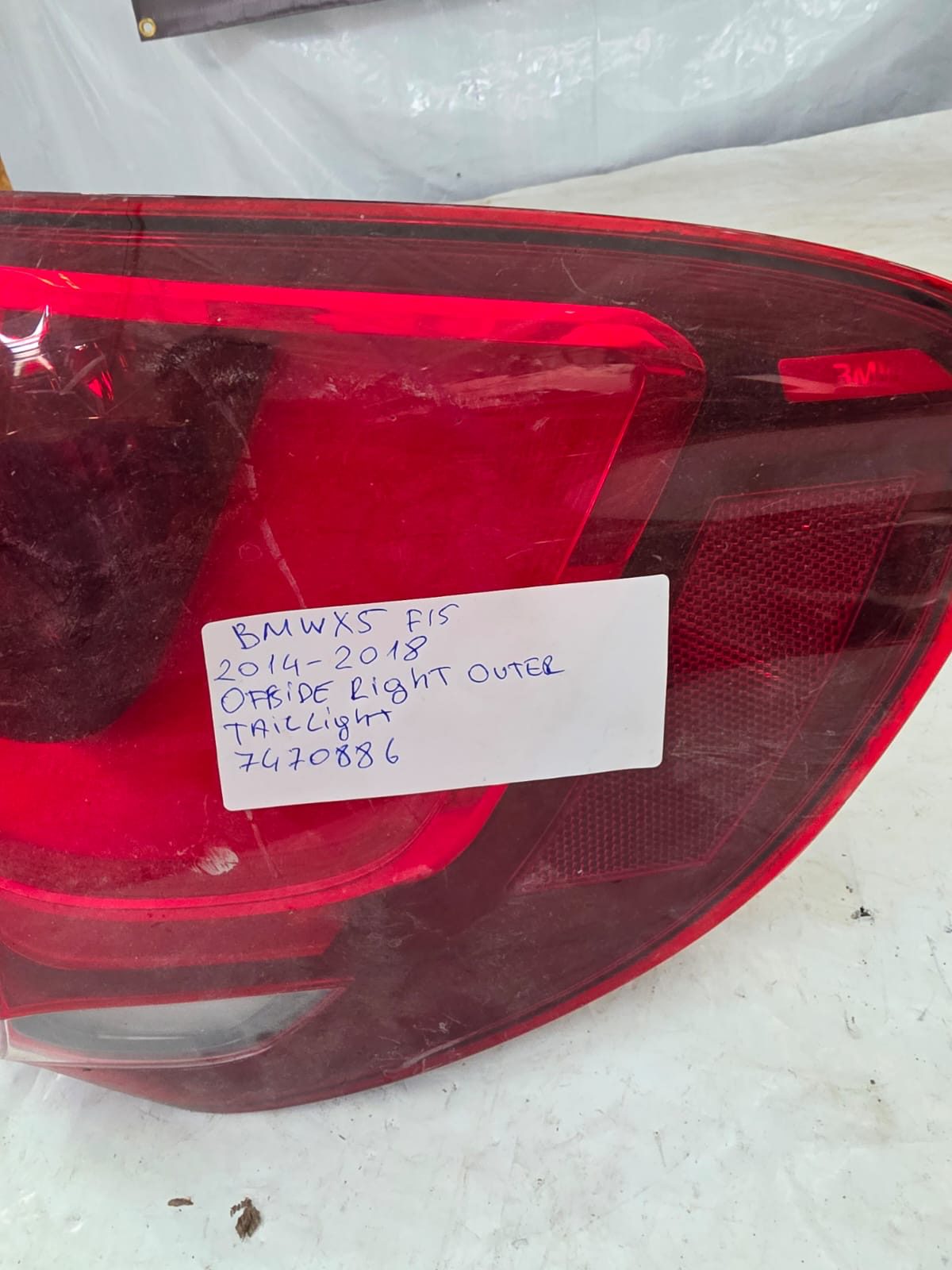 BMW X5 F15 2014-2018 OFFSIDE RIGHT OUTER TAIL LIGHT 7470886 - Image 4