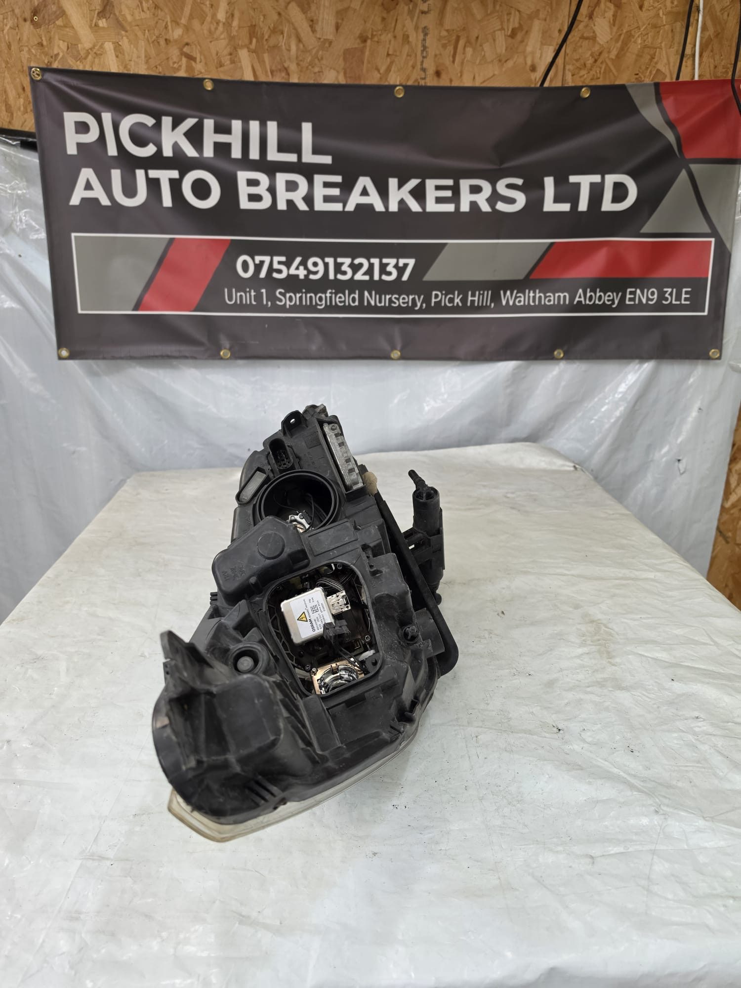 FORD KUGA 2013-2016 XENON PASSENGER SIDE HEADLIGHT CV4413D155BK - Image 2