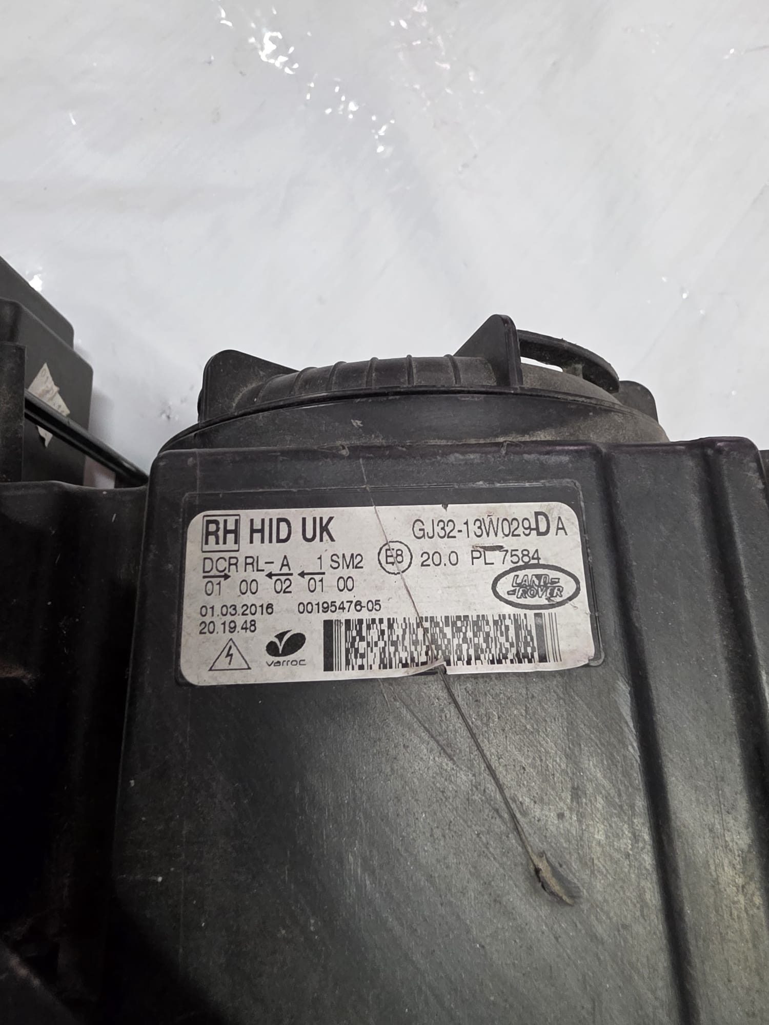 LANDROVER EVOQUE 2018 DRIVER SIDE HEAD LIGHT XENON GJ3213W029DA - Image 3