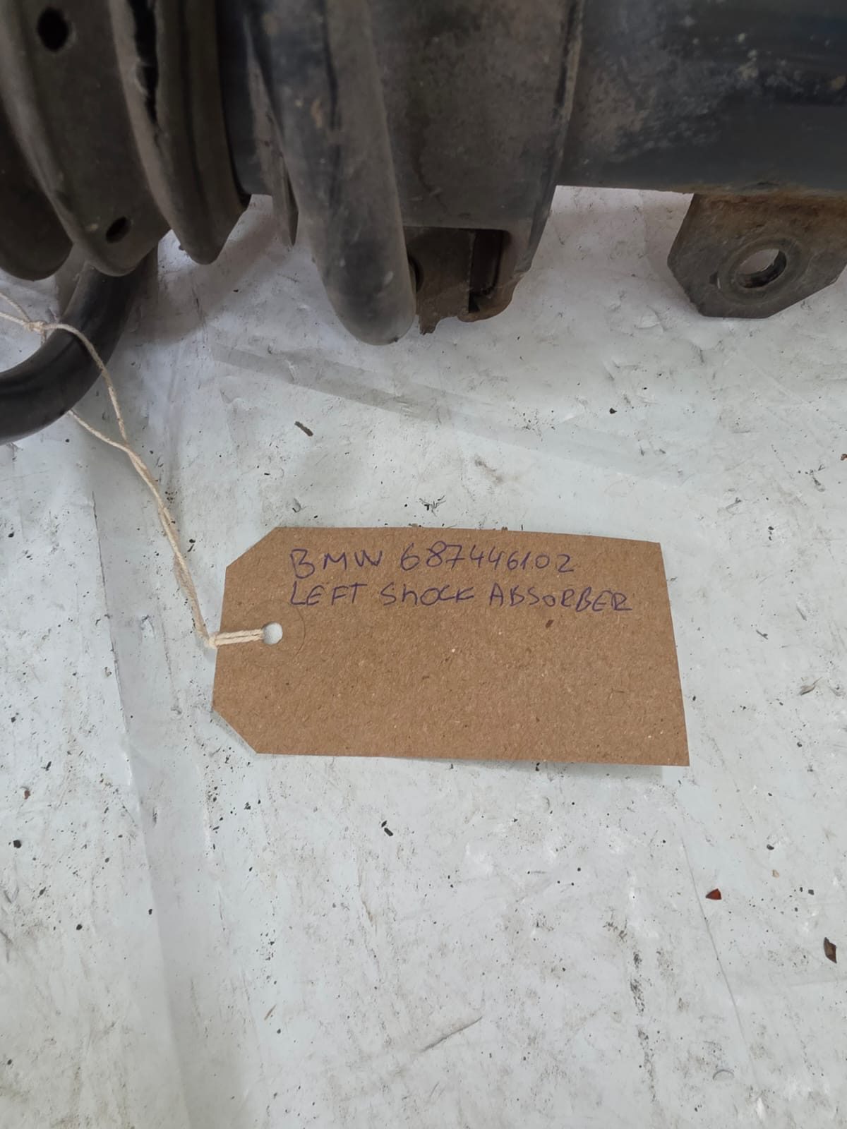 BMW 2 SERIES 220D 2015 LEFT SHOCK ABSORBER 6874461 - Image 5