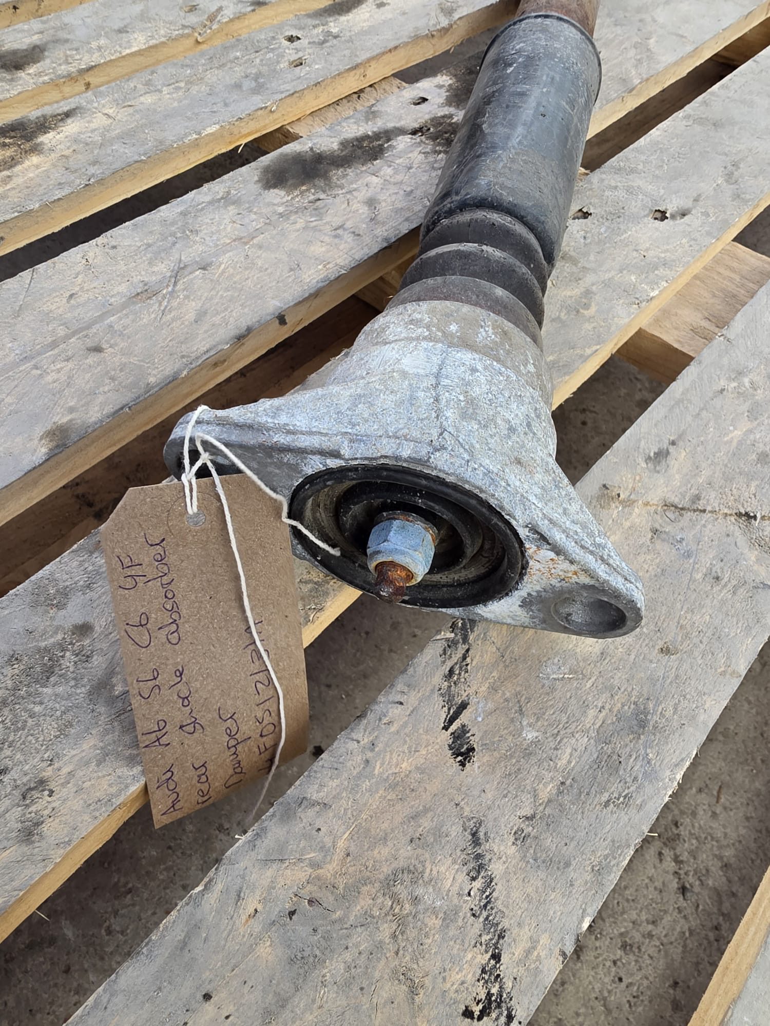 AUDI A6 S6 C6 4F REAR SHOCK ABSORBER DAMPER 4F0512131A - Image 2