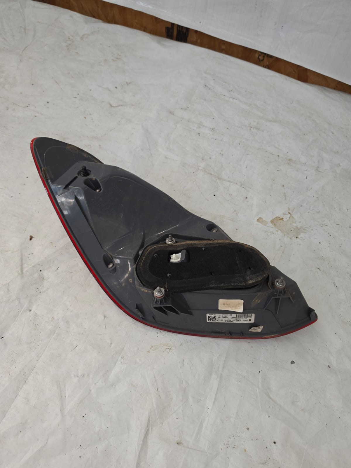 MERCEDES C CLASS W205 2014-2019 RIGHT DRIVER SIDE REAR LIGHT - Image 3