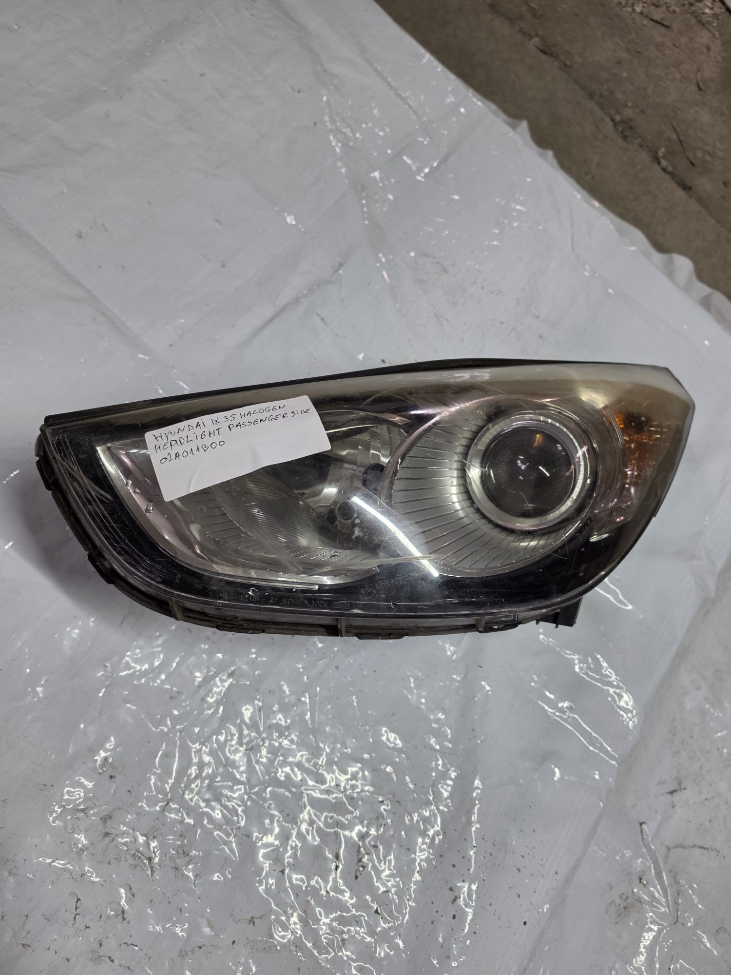 HYUNDAI IX35 HALOGEN HEADLIGHT PASSENGER SIDE 02A011B00