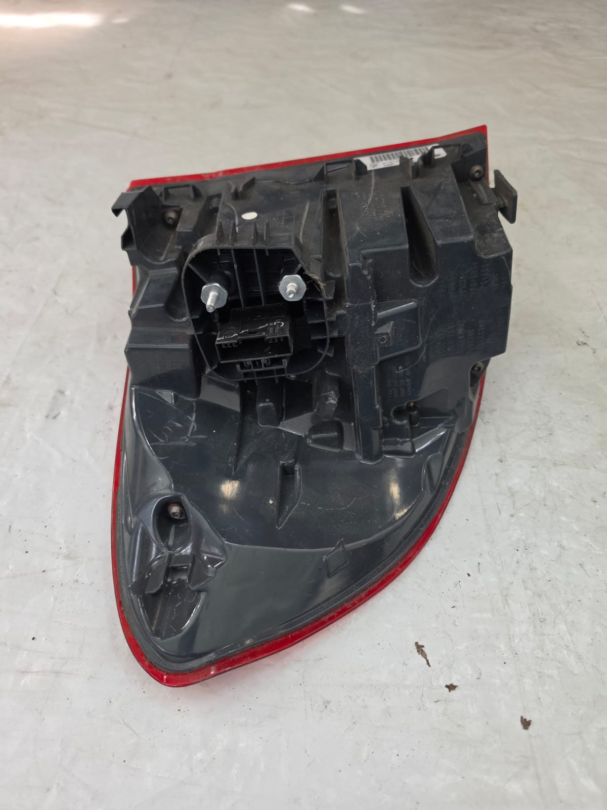 BMW X5 F15 2014-2018 OFFSIDE RIGHT OUTER TAIL LIGHT 7470886 - Image 2