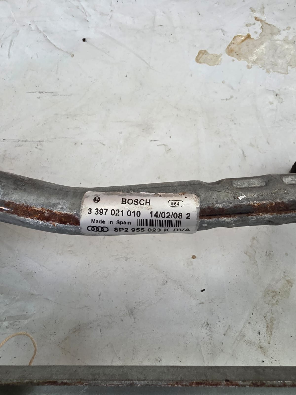 AUDI A3 8P 2004-2009 FRONT WIPER MOTOR WITH LINKAGE 8P2955119E - Image 4