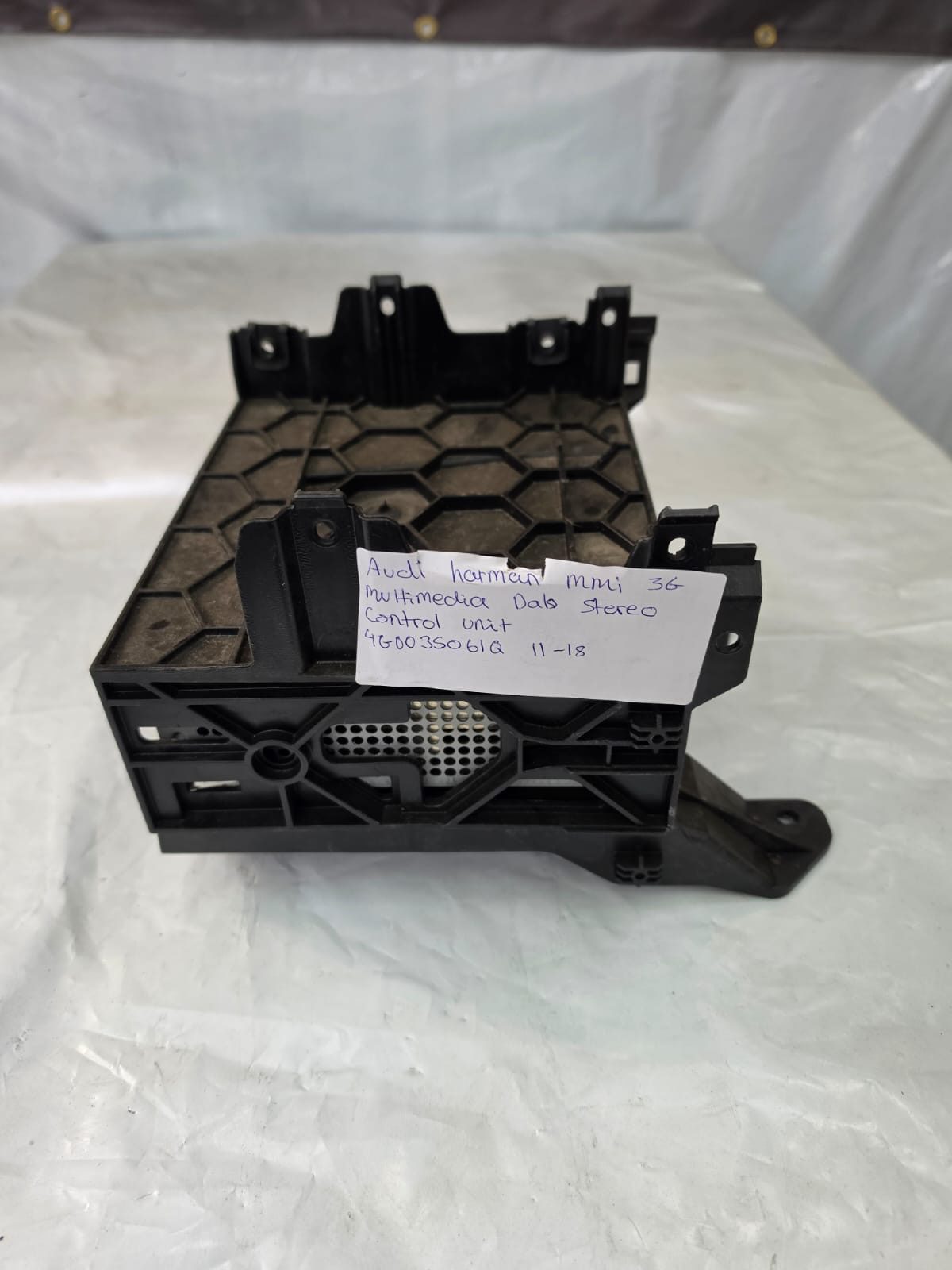 AUDI A4 A5 A6 A7 A8 Q5 Q7 HARMAN MMI 3G MULTIMEDIA DAB STEREO CONTROL UNIT 11-18 4G0035061Q - Image 3