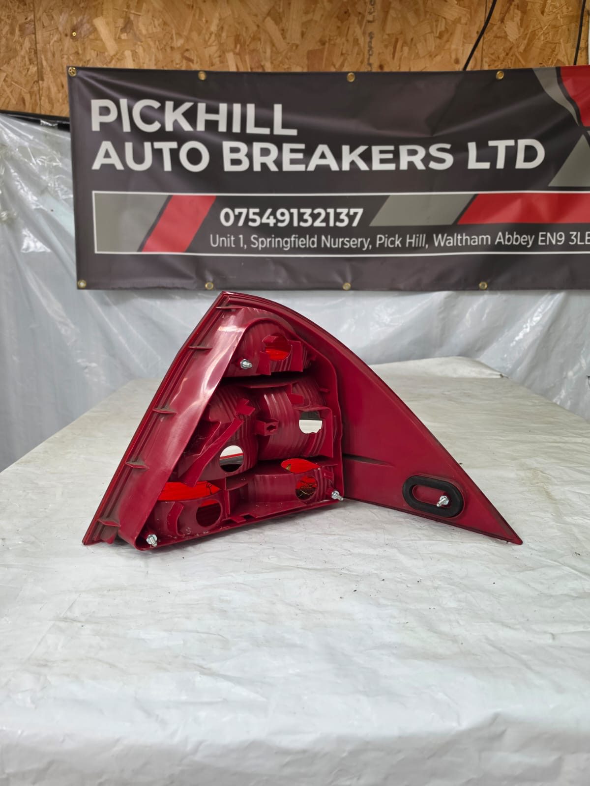 MERCEDES C CLASS W203 REAR TAIL LIGHT LEFT PASSENGER SIDE UL03312L - Image 2