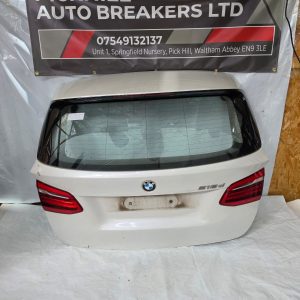 *BMW 2 SERIES ACTIVE TOURER 218D SE 5 DOORS WHITE 2021 BOOTLID TAILGATE