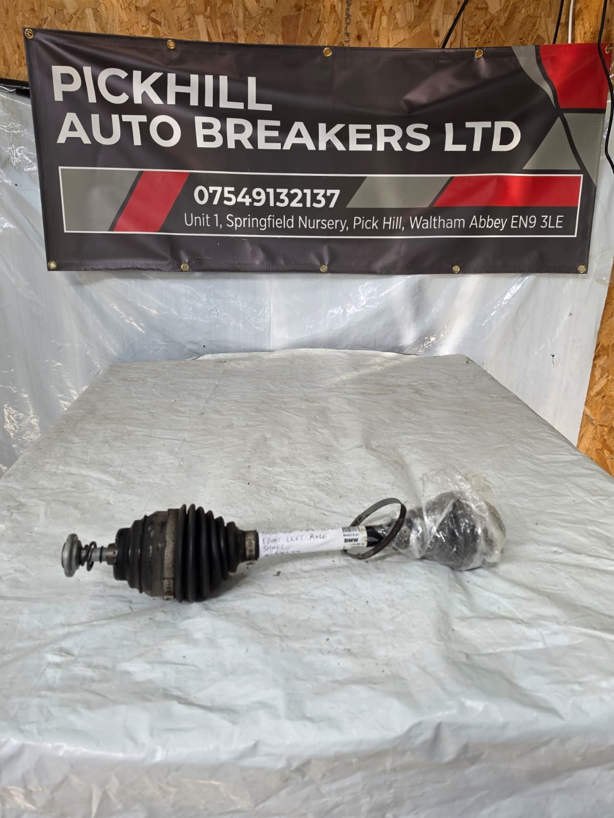 BMW X1 F45 2015 FRONT LEFT AXLE SHAFT 8643375