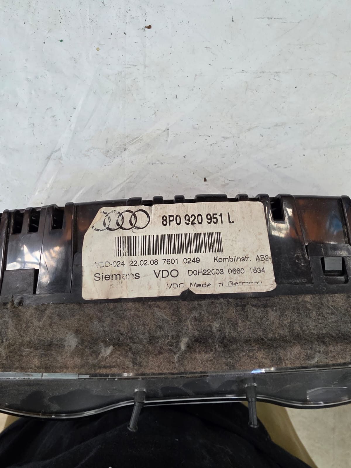 AUDI A3 2004-2008 SPEEDOMETER INSTRUMENT CLUSTER CLOCK 8P0920951L - Image 2
