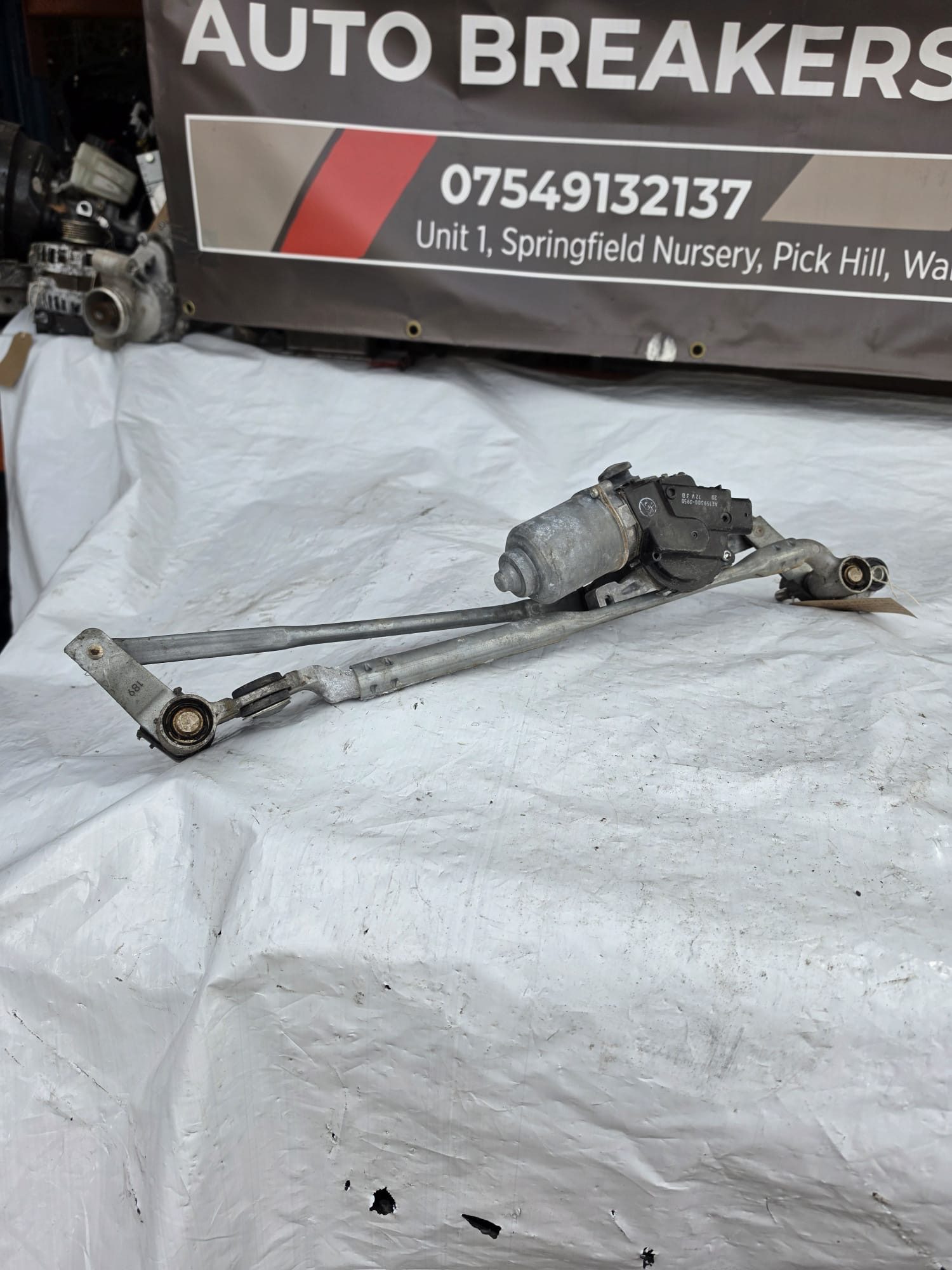 BMW X5 F15 XDRIVE M SPORT 14-18 FRONT WINDSCREEN WIPER MOTOR AND LINKAGE 729265408 - Image 2