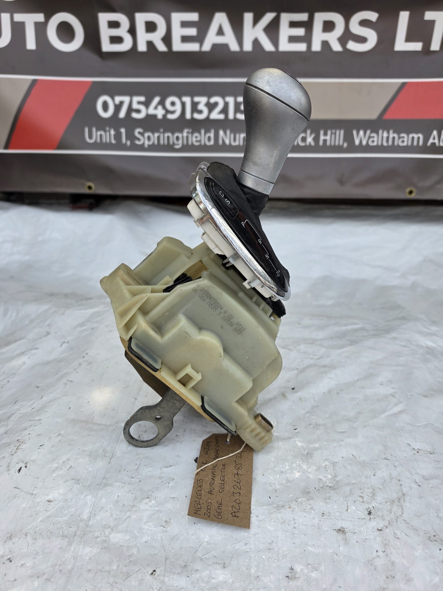MERCEDES CLK W209 2005 AUTOMATIC GEARSHIFT GEAR SELECTOR A2032678524 - Image 2