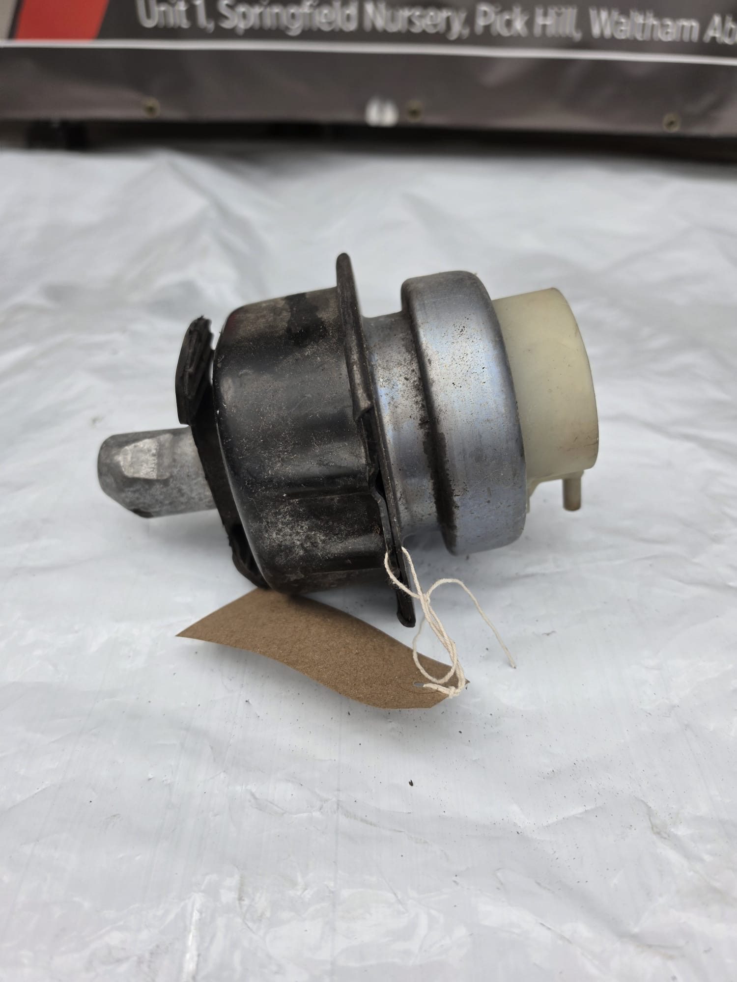BMW X5 E70 LEFT SIDE ENGINE MOUNT P685752003