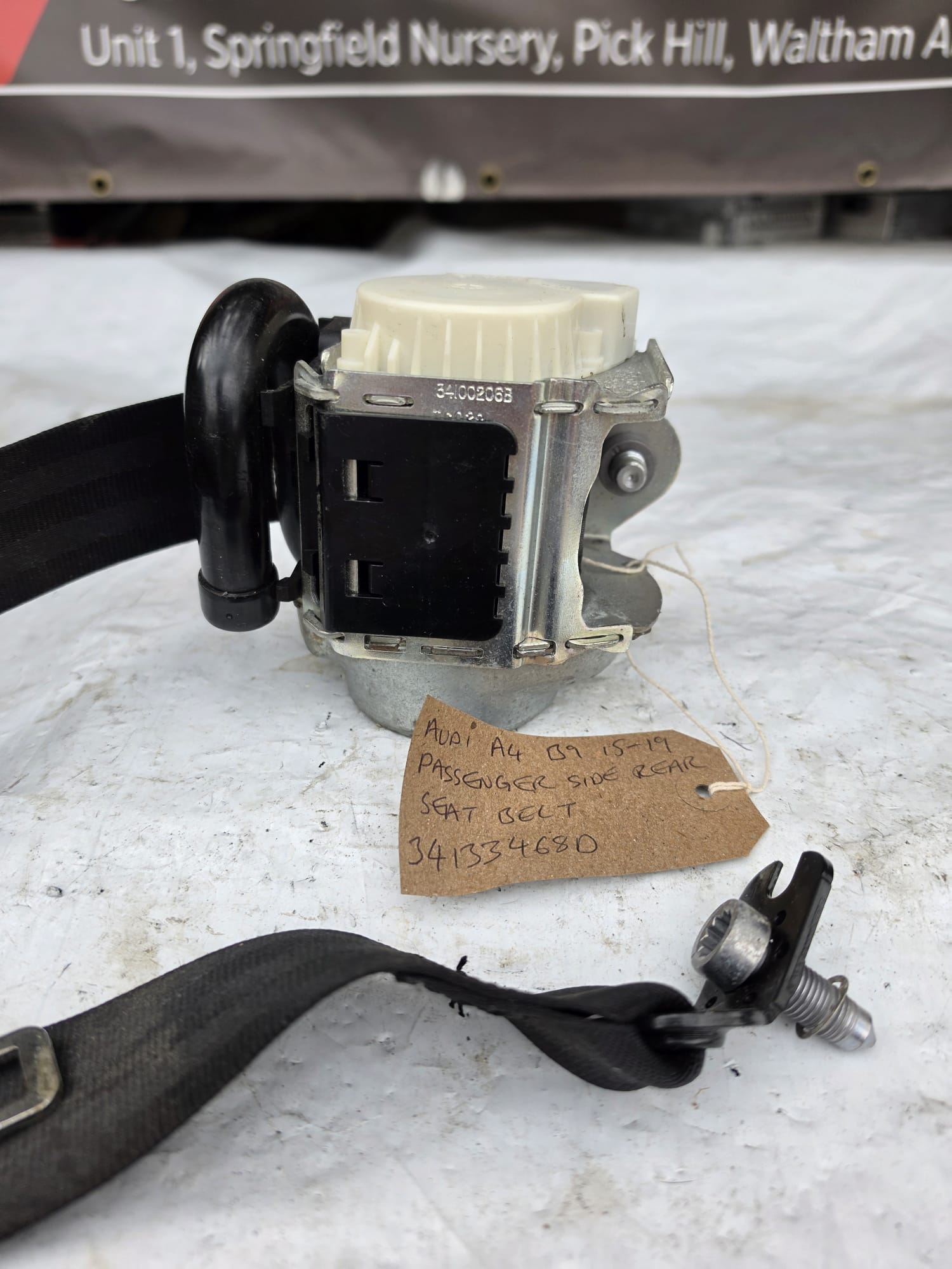 AUDI A4 B9 2015-2019 PASSENGER SIDE REAR SEAT BELT 34133468D - Image 2