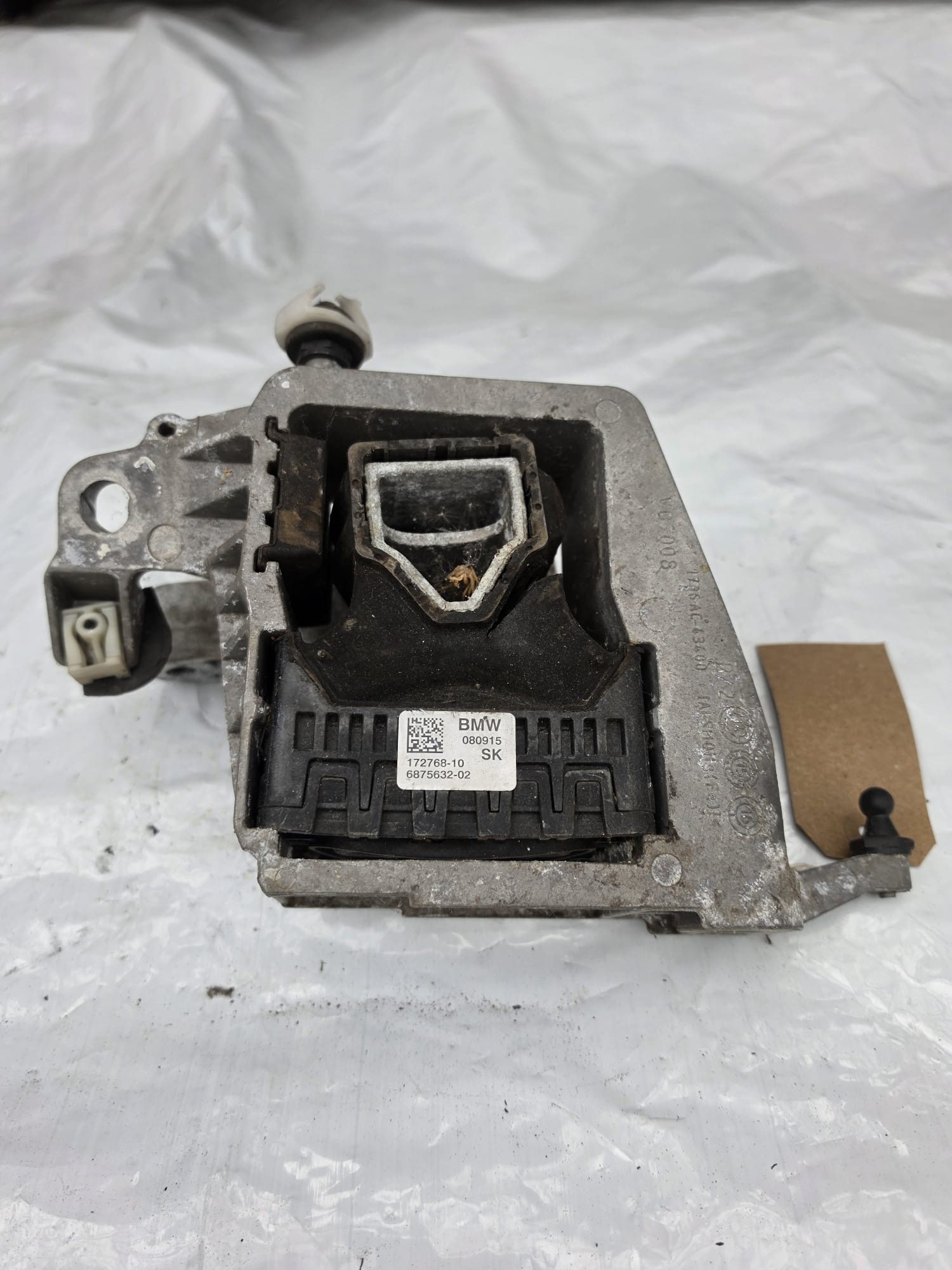 BMW 2 SERIES F45 2019 ENGINE MOUNT BRACKET 2.0 DIESEL 6875632