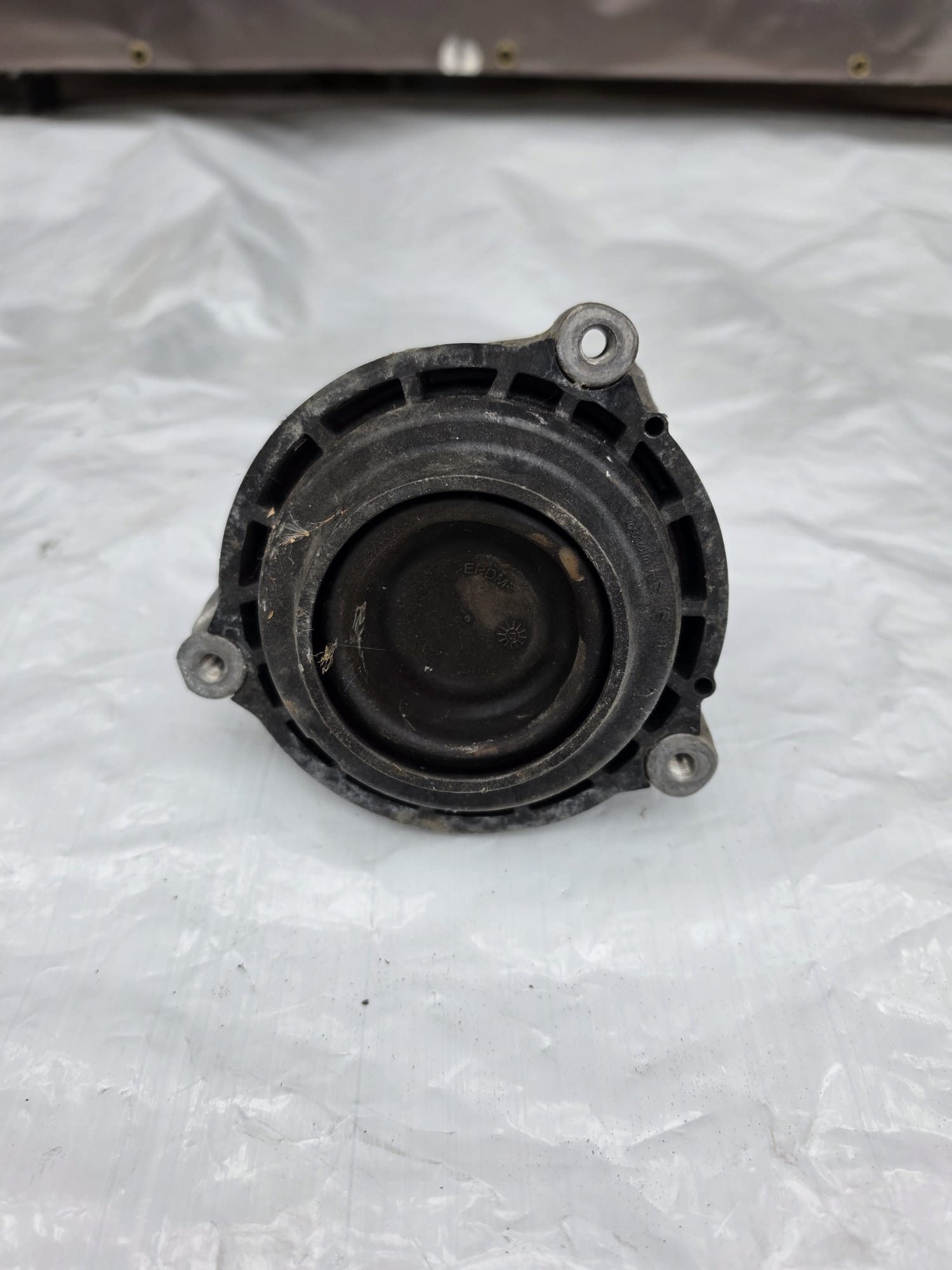 BMW 3 SERIES 2019 2.0 PETROL ENGINE MOUNT NEARSIDE 6860489-04 - Image 3