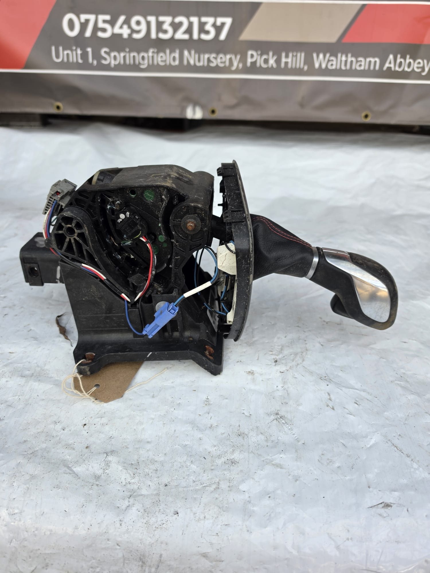 FORD KUGA ST-LINE MK2 LEATHER AUTO GEAR SELECTOR GV6P-7K004-XB1GG3