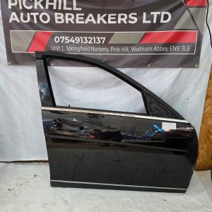 *MERCEDES C CLASS W205 2016 DOOR DRIVER FRONT BLACK