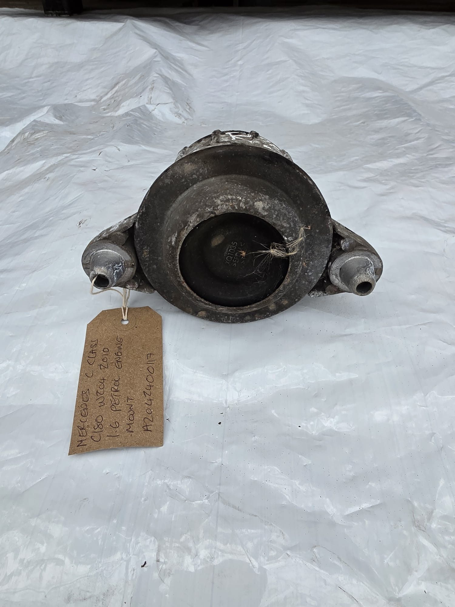MERCEDES C CLASS C180 W204 2010 1.6 PETROL ENGINE MOUNT A2042400117 - Image 3