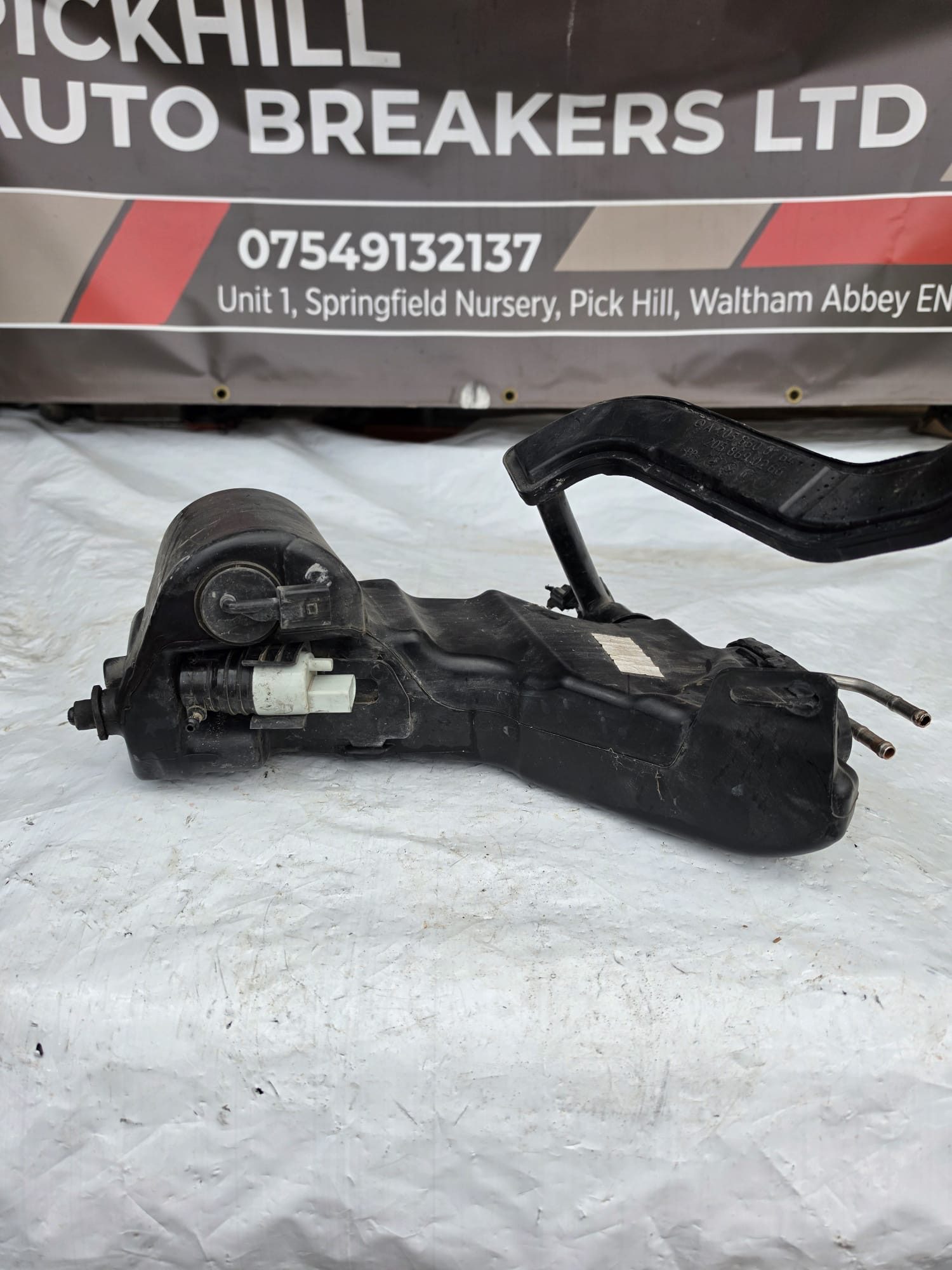 MERCEDES C CLASS W205 2015-2021 WINDSCREEN WASHER TANK A2058600260 - Image 4
