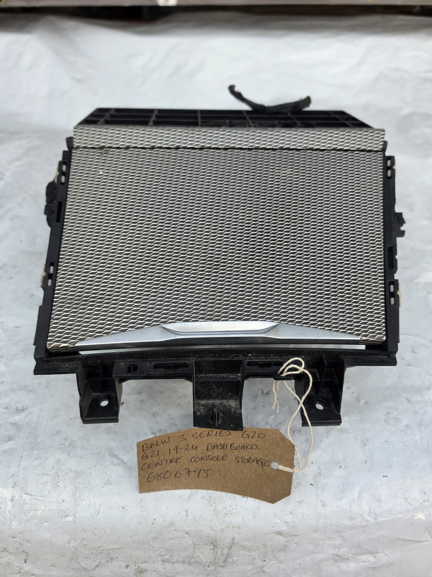 BMW 3 SERIES G20 G21 19-24 DASHBOARD CENTRE CONSOLE STORAGE 6806795