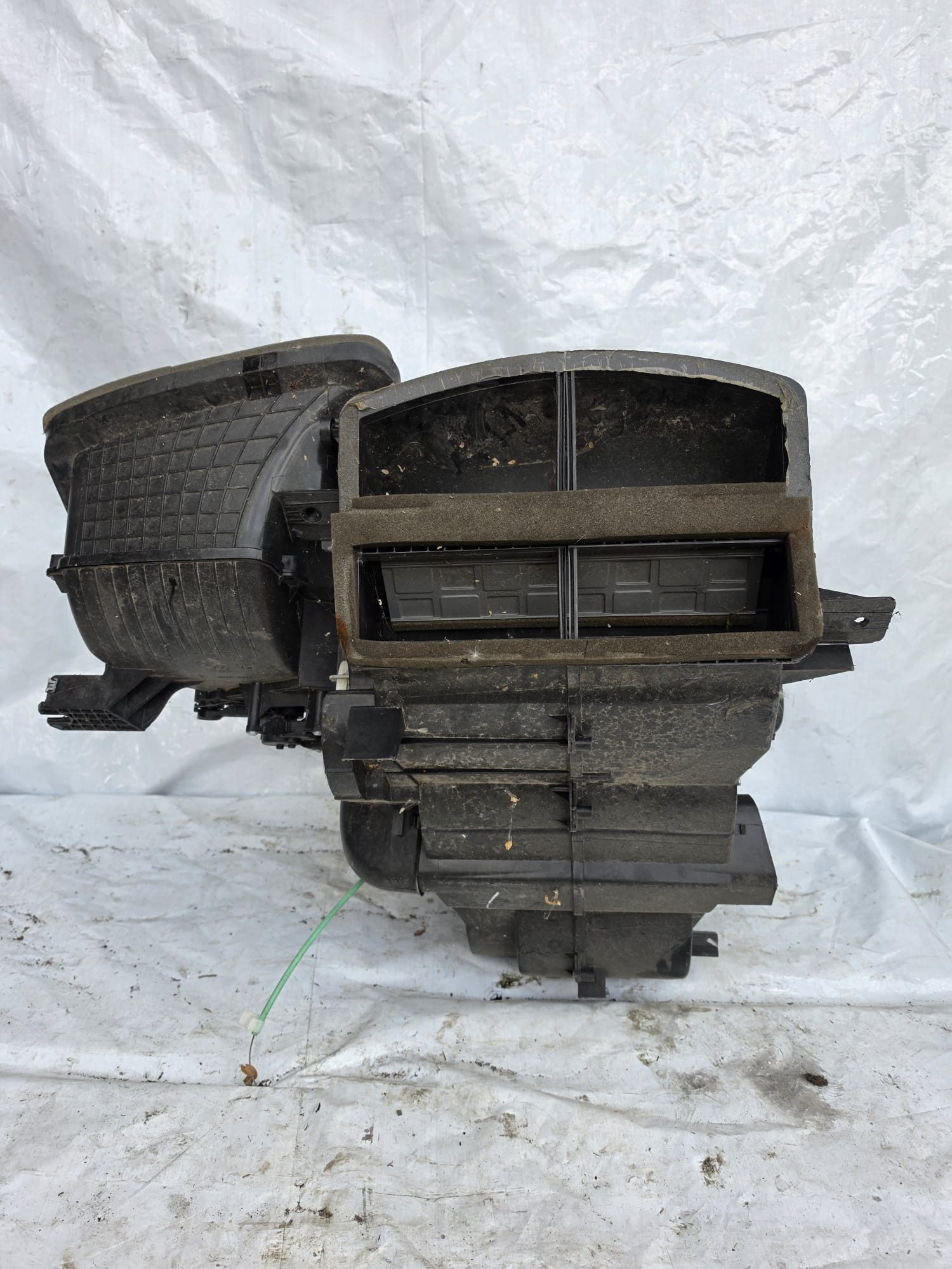 FORD FIESTA MK7 08-17 HEATER MATRIX CORE BLOWER MOTOR WITH A/C C1B1-19B555-BF