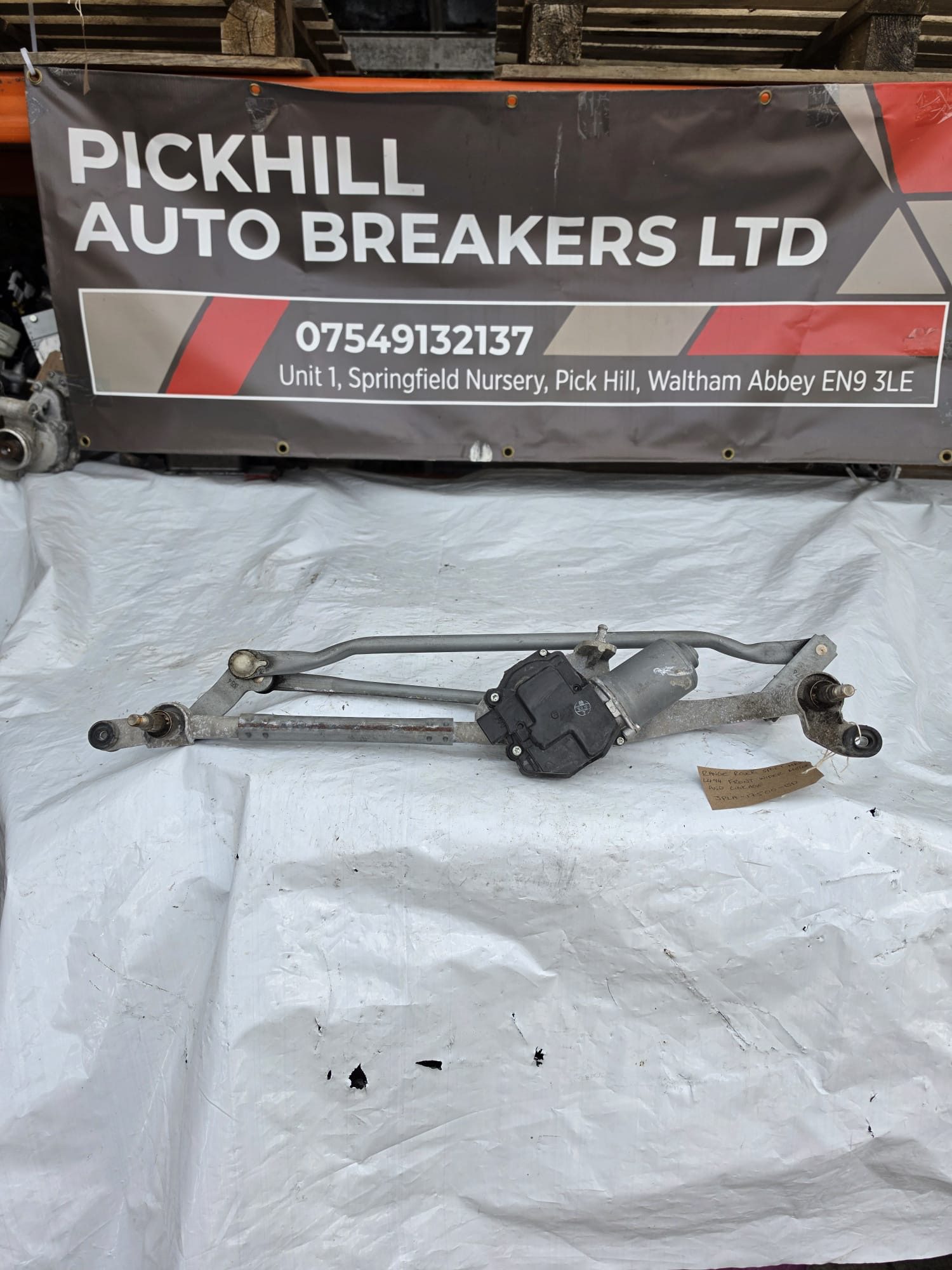 RANGE ROVER SPORT MK2 L494 FRONT WIPER MOTOR AND LINKAGE JPLA-17500-BD