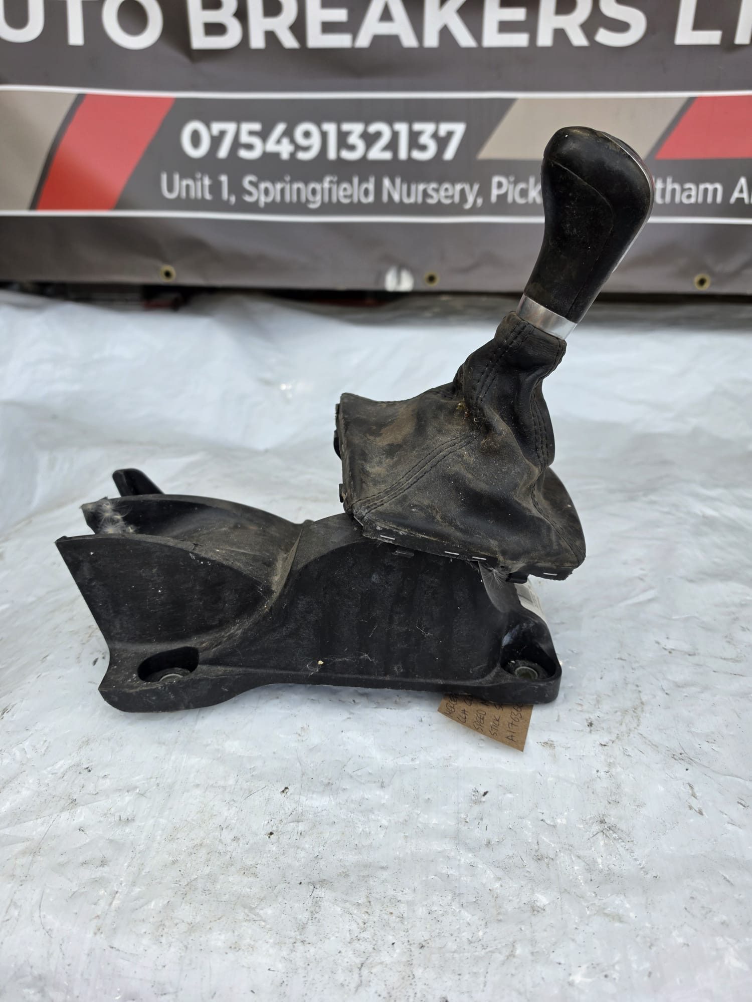 MERCEDES GLA X156 CLA CLASS C117 6 SPEED MANUAL GEAR STICK SELECTOR A1763602600 - Image 2