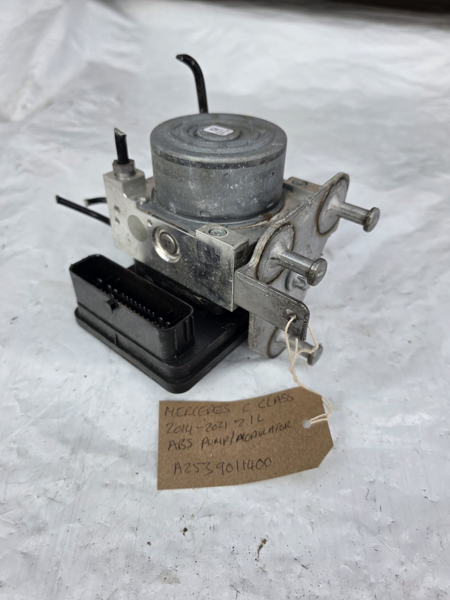 MERCEDES C CLASS 2014-2021 2.1L ABS PUMP/ MODULATOR A2539011400
