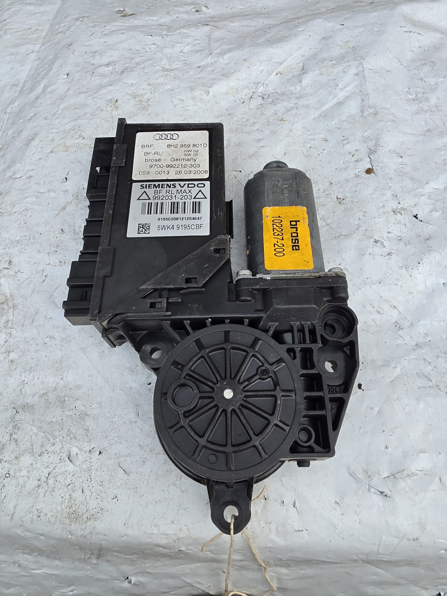 AUDI A4 B7 FRONT PASSENGER SIDE ELECTRIC WINDOW MOTOR 8H2959801D - Image 4