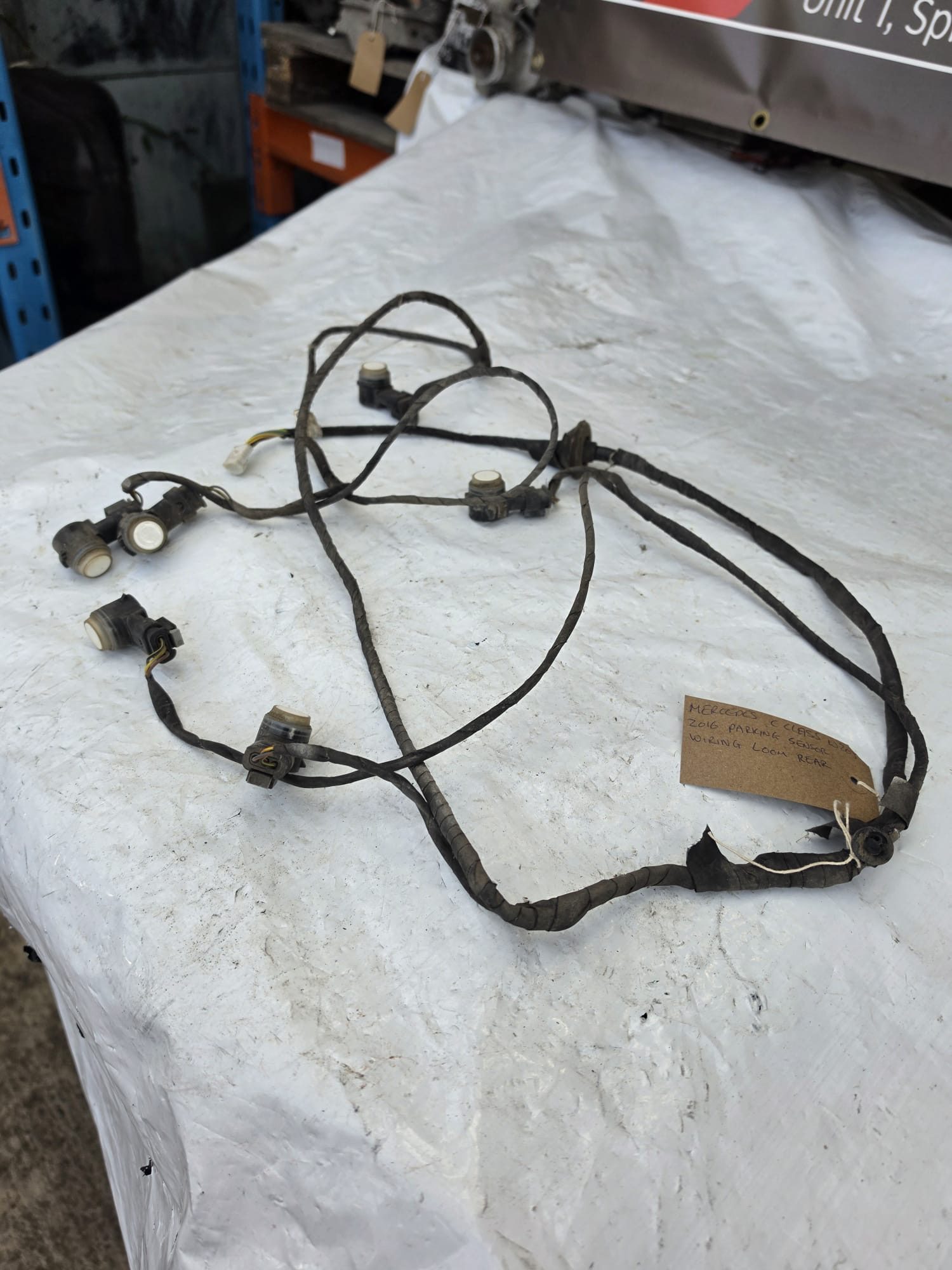 MERCEDES C CLASS W205 2016 PARKING SENSOR WIRING LOOM REAR - Image 2