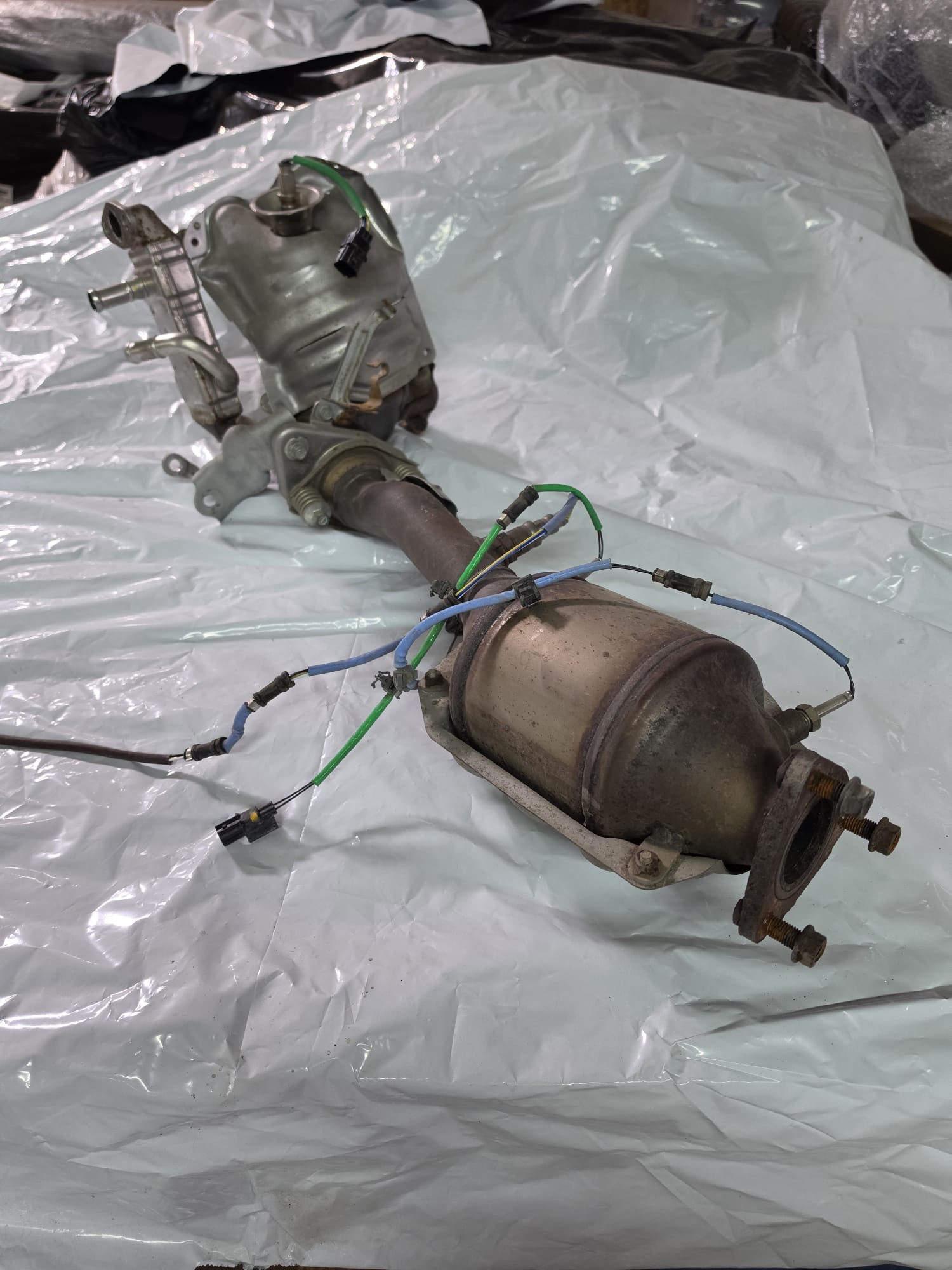 HONDA JAZZ MK4 CATALYTIC CONVERTER FRONT AND REAR 2022 - Image 3