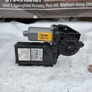 AUDI A4 B7 FRONT PASSENGER SIDE ELECTRIC WINDOW MOTOR 8H2959801D
