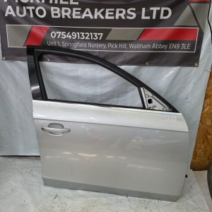 *AUDI A4 B8 2009 DRIVER SIDE FRONT DOOR IN SILVER