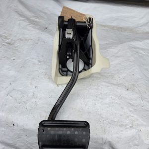 MERCEDES C CLASS W205 2016 BRAKE PEDAL ASSEMBLY A2052920507 / A2052920515