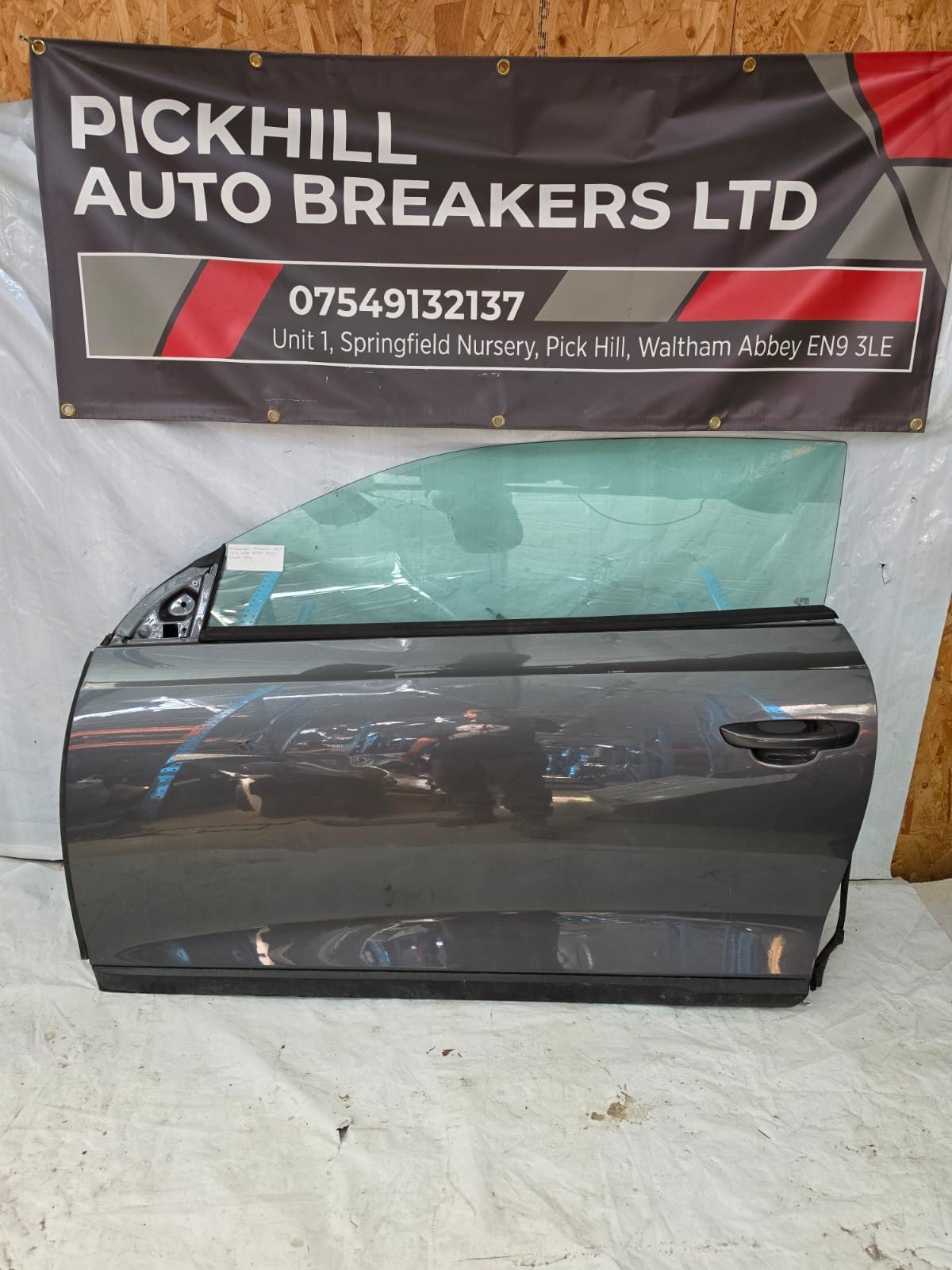 *VOLKSWAGEN SCIROCCO MK3 2016 LEFT FRONT DOOR COUPE GREY