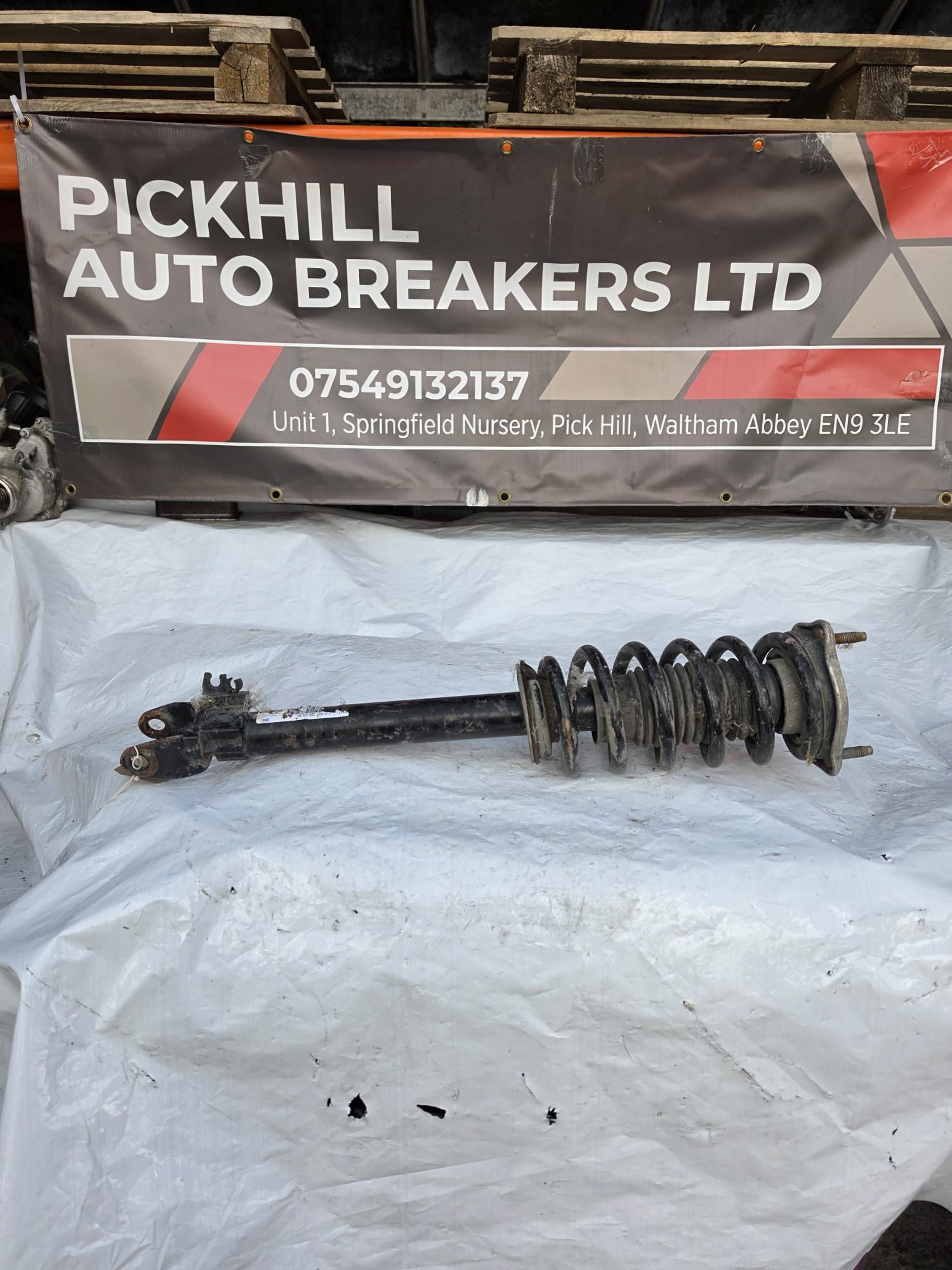 MERCEDES C CLASS W205 FRONT SHOCK ABSORBER WITH SPRING ASSEMBLY LEFT SIDE A2053202330