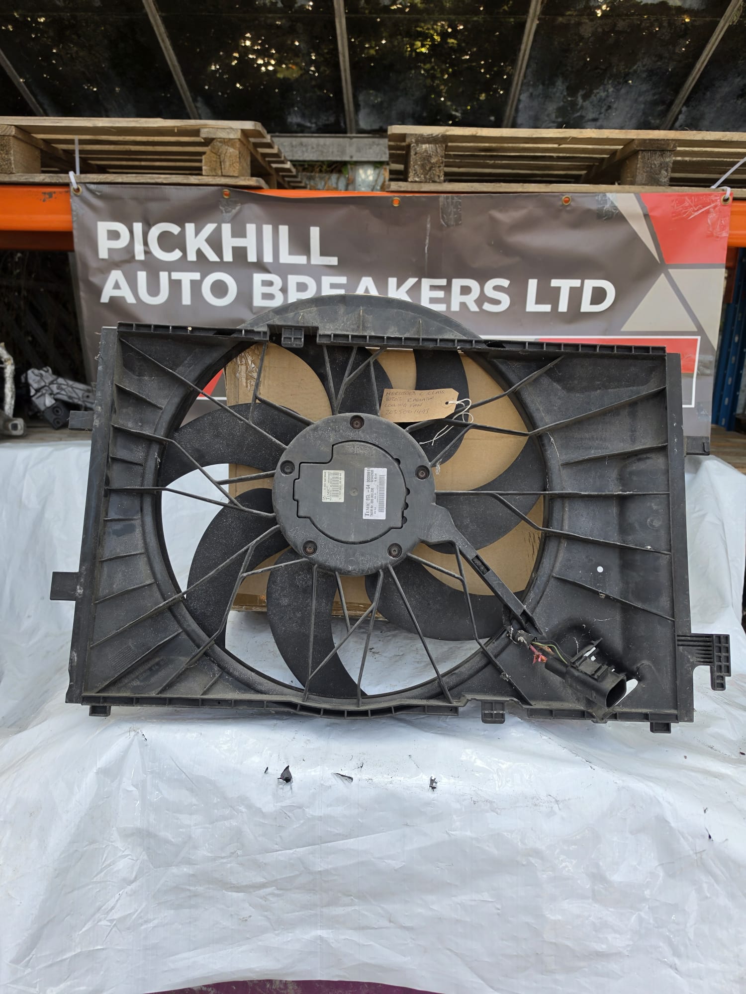 MERCEDES C CLASS W203 RADIATOR COOLING FAN 2035001493 - Image 2