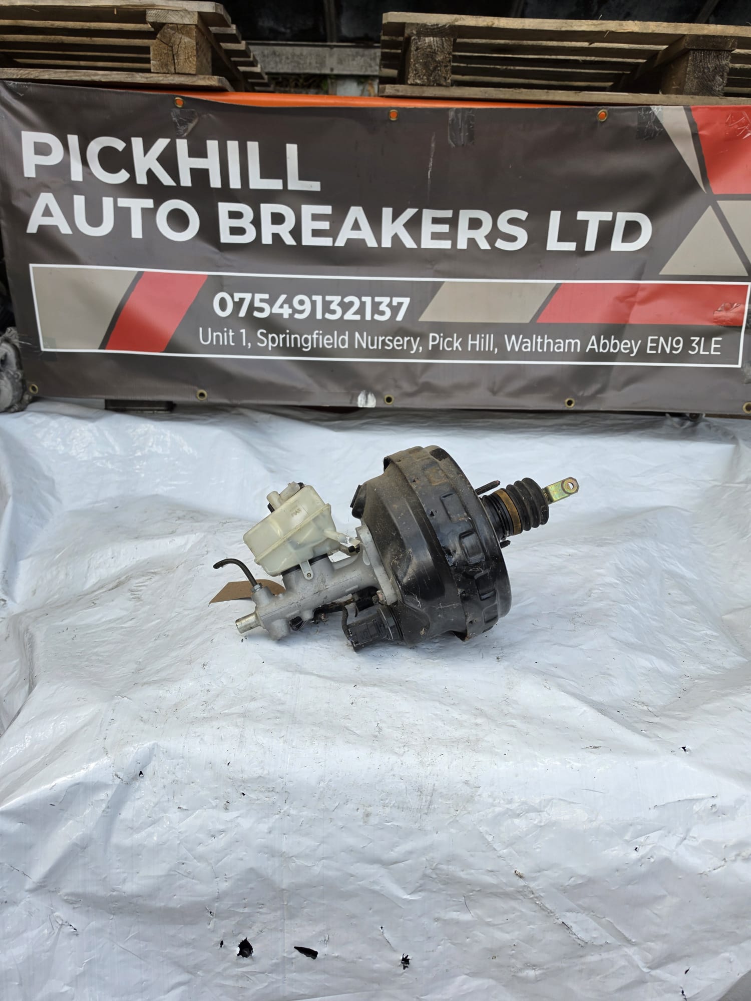MERCEDES C CLASS CL203 02-08 BRAKE SERVO AND MASTER CYLINDER A0054304930