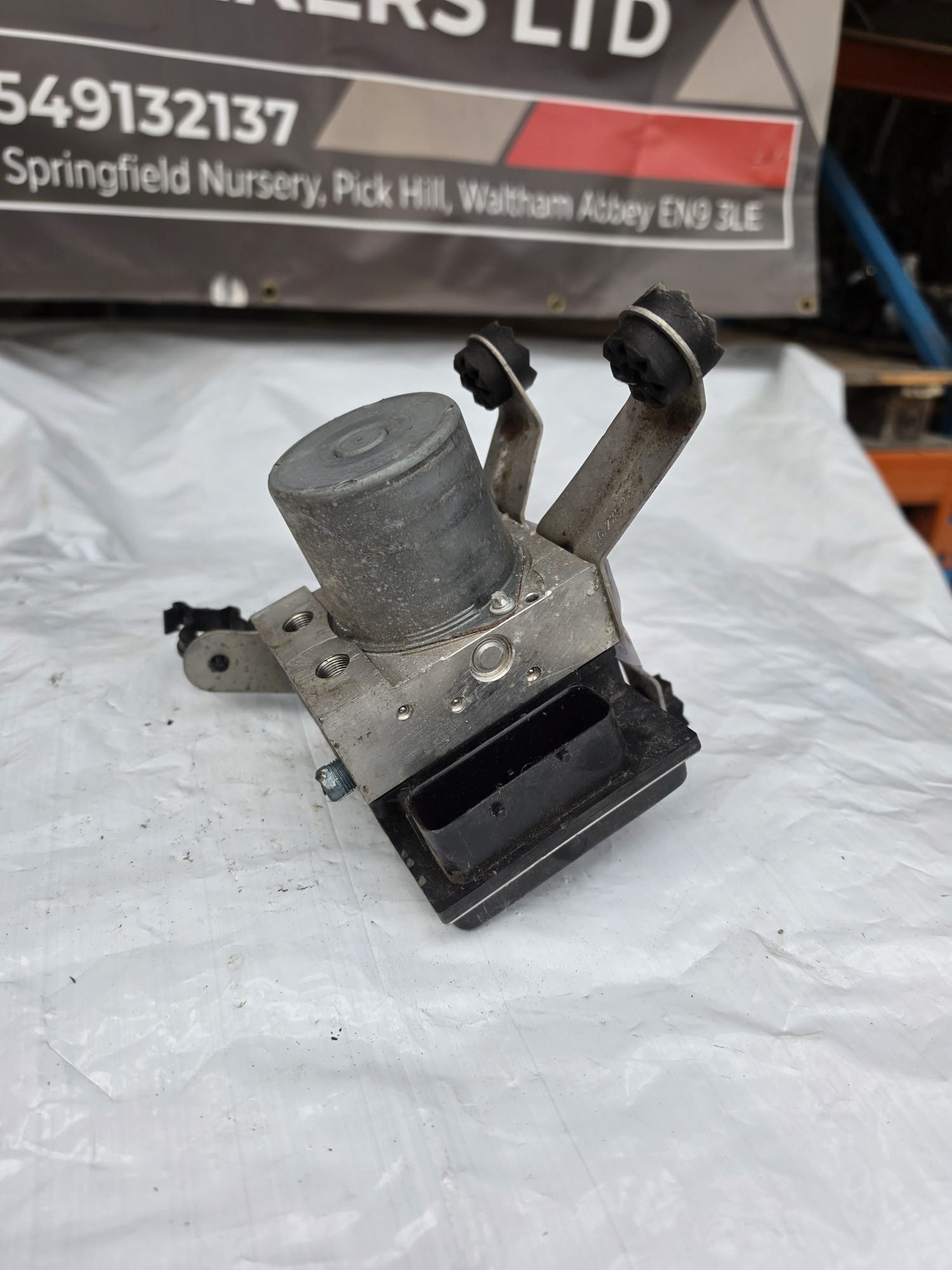 BMW Z4 ROADSTER ABS PUMP AND CONTROL MODULE E89 S DRIVE 18i 2013 6850890