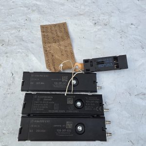 MERCEDES C CLASS W205 2018 AERIAL ANTENNA AMPLIFIER MODULE SET A1668201289 / A1568200089 / A1669061200 / A2229055804
