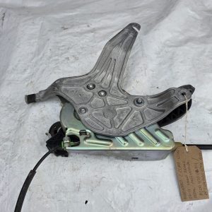 MERCEDES C CLASS W204 2007-2011 HANDBRAKE PEDAL MECHANISM A2044200684 / PP204420074Q08