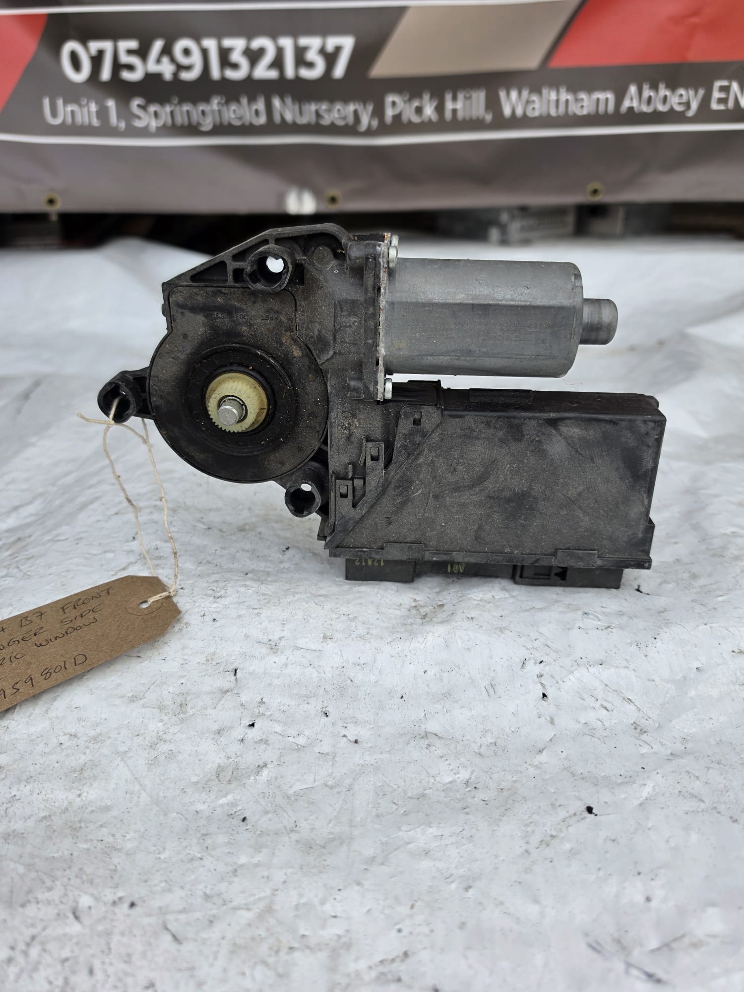 AUDI A4 B7 FRONT PASSENGER SIDE ELECTRIC WINDOW MOTOR 8H2959801D - Image 3