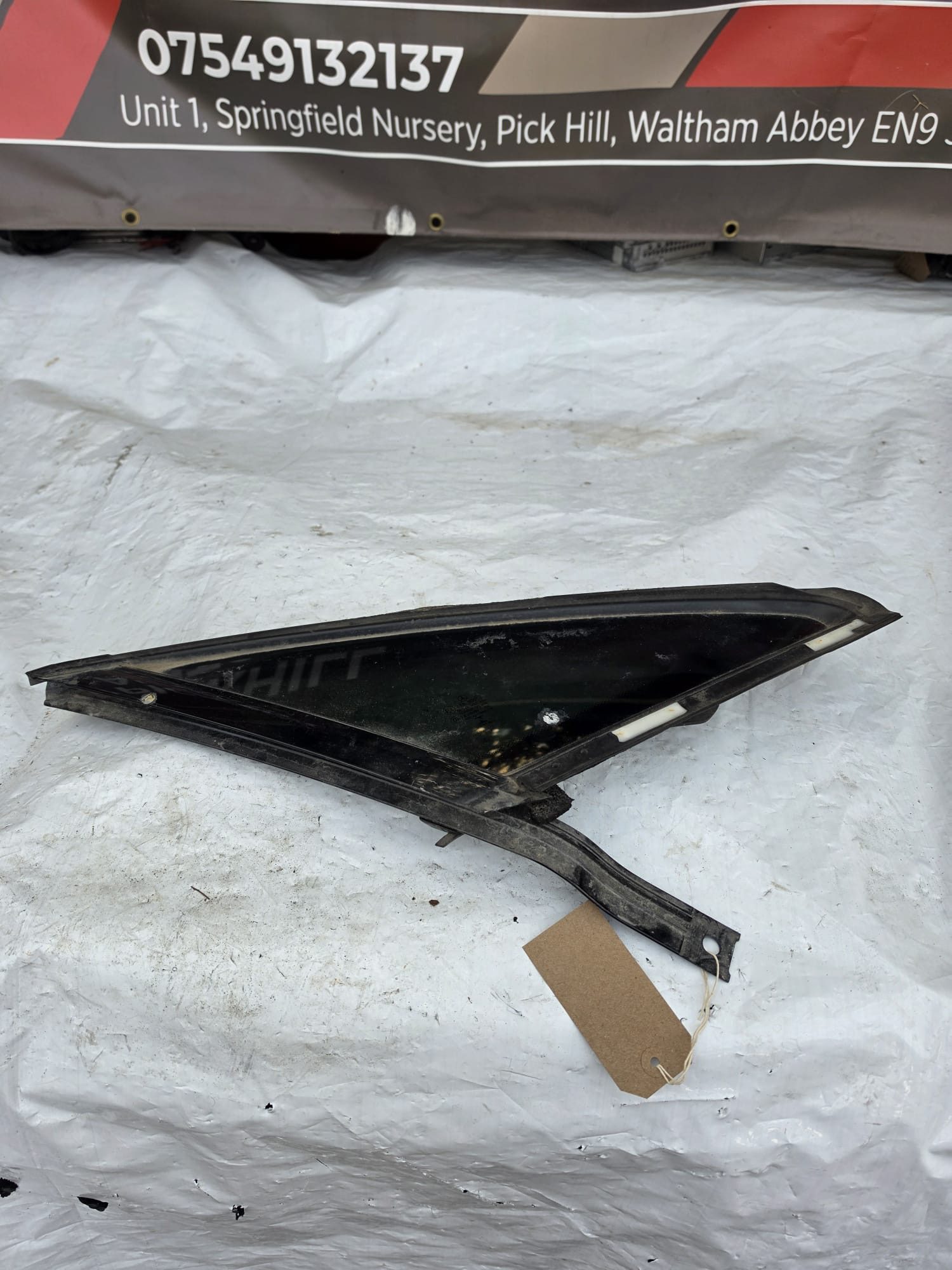 MERCEDES E CLASS REAR LEFT QUARTER WINDOW GLASS A2386708700