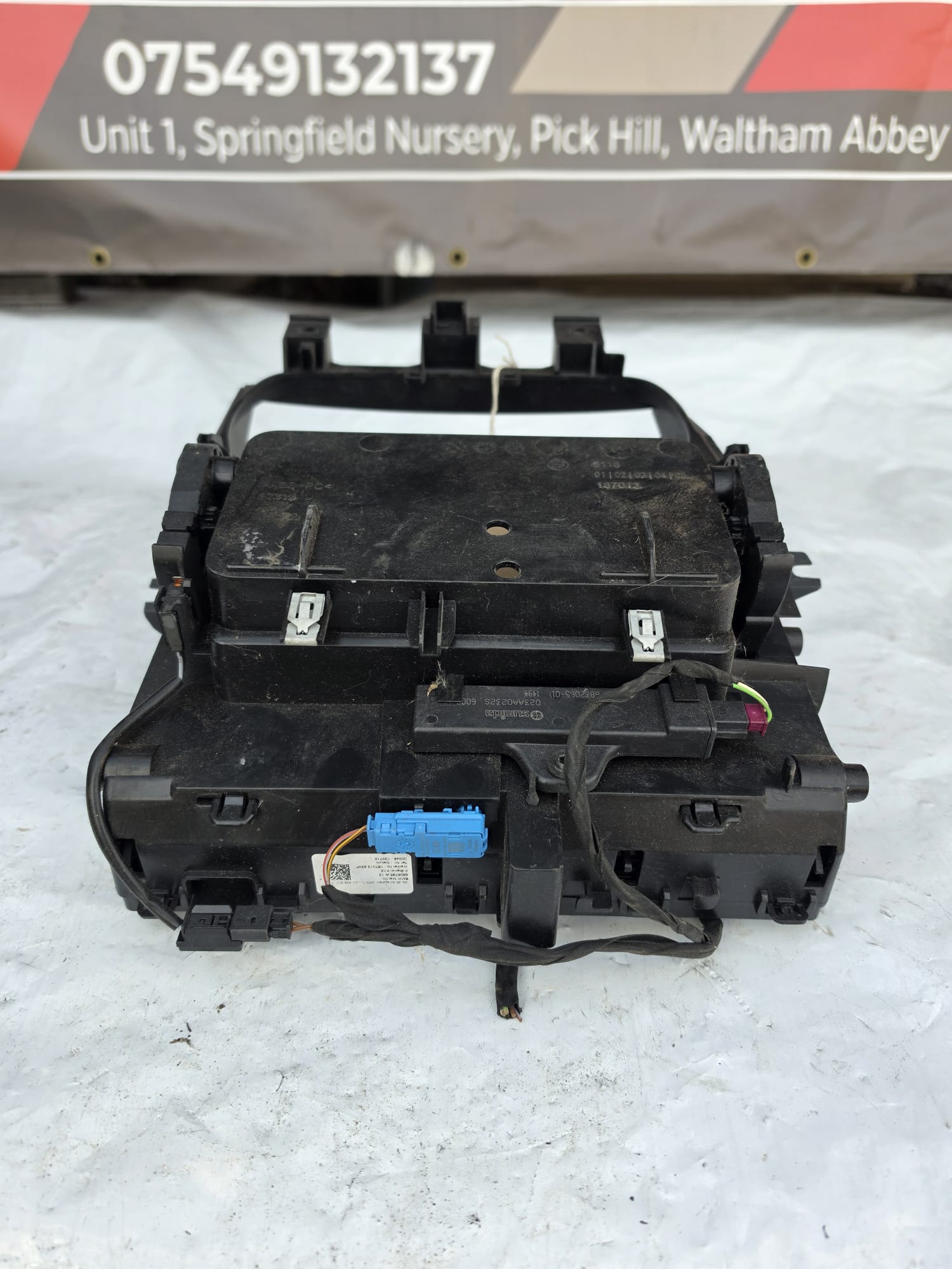BMW 3 SERIES G20 G21 19-24 DASHBOARD CENTRE CONSOLE STORAGE 6806795 - Image 3