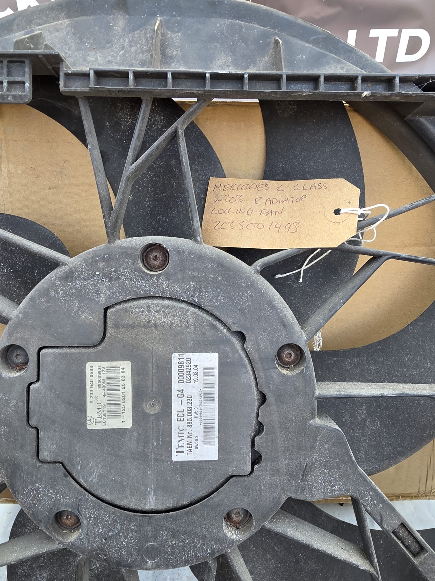 MERCEDES C CLASS W203 RADIATOR COOLING FAN 2035001493 - Image 3