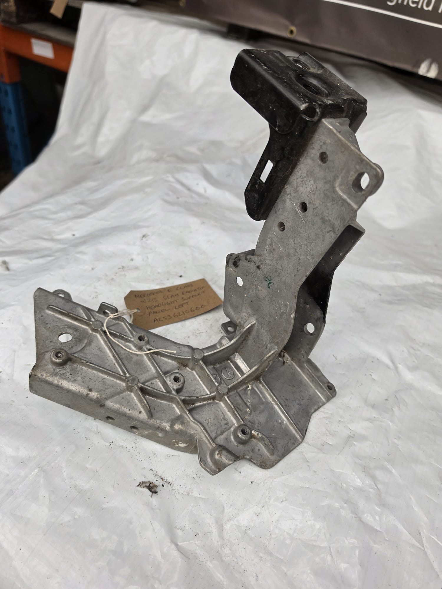 MERCEDES E CLASS W213 SLAM RADIATOR HEADLIGHT SUPPORT PANEL LEFT A2536210600 - Image 2