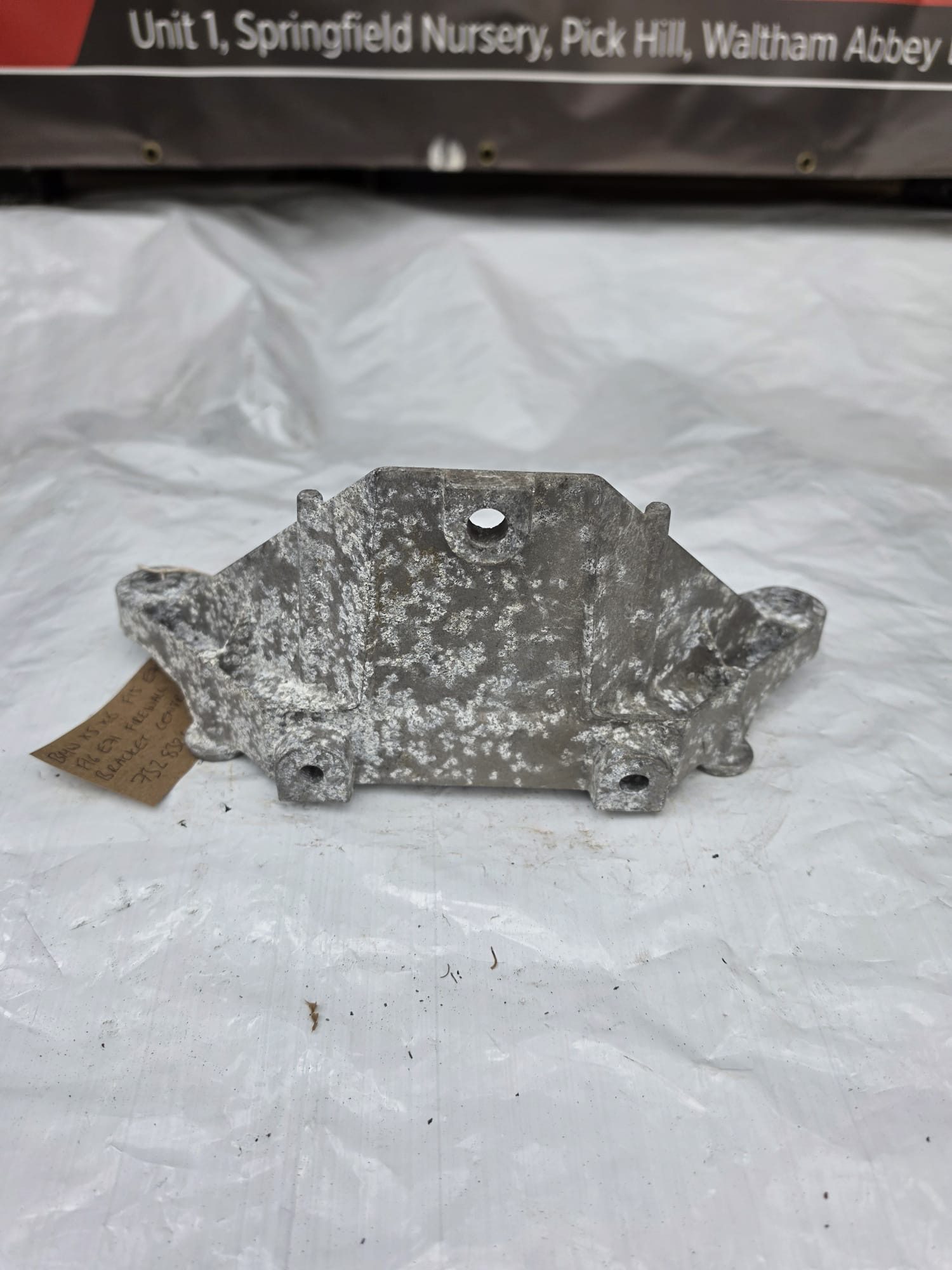 BMW X5 X6 F15 E70 F16 E71 FIREWALL PANEL BRACKET CENTRE 7328324 - Image 3
