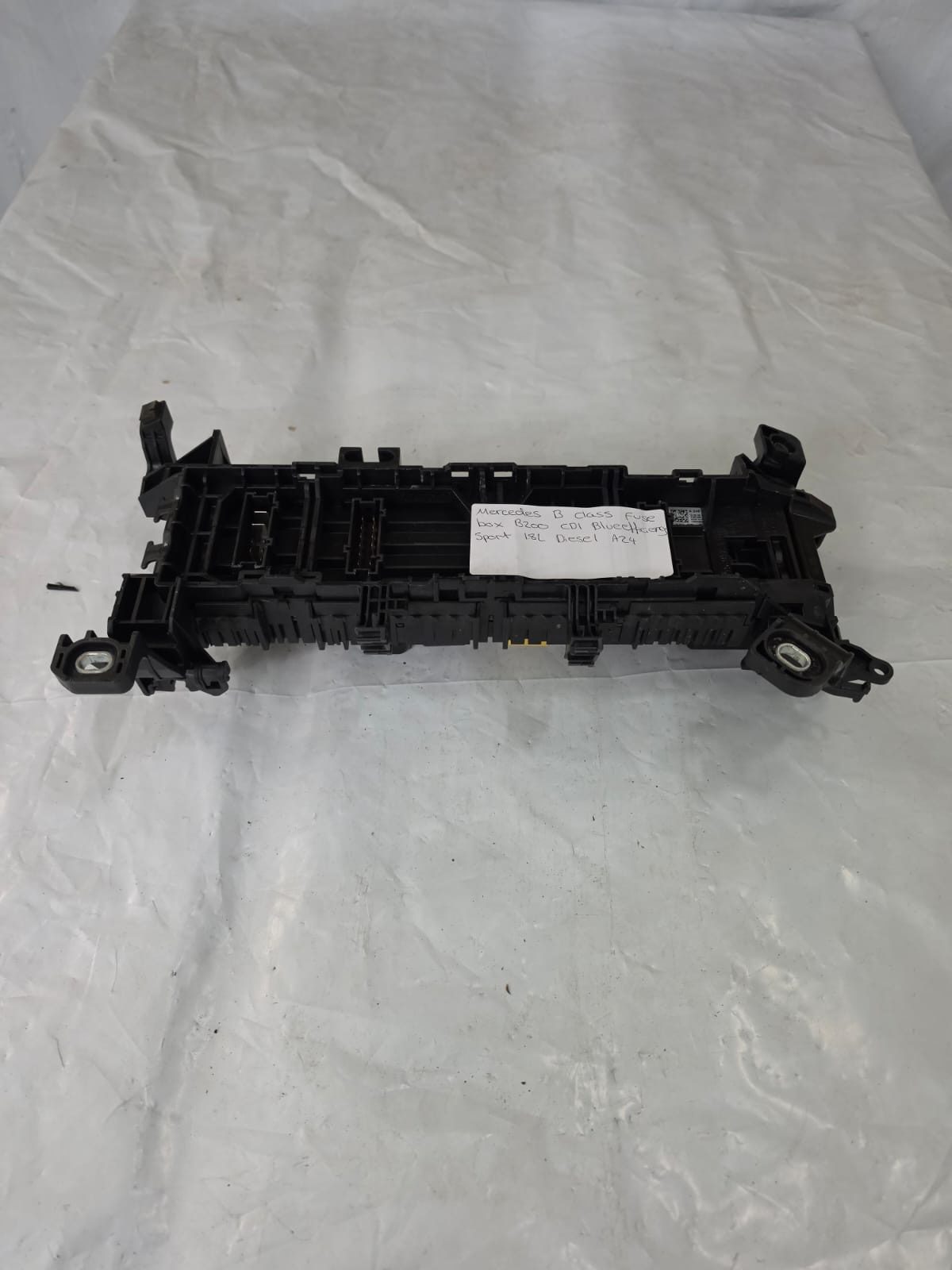 MERCEDES B CLASS FUSE BOX B200 CDI BLUE EFFICIENCY SPORT 1.8L DIESEL A24 - Image 3