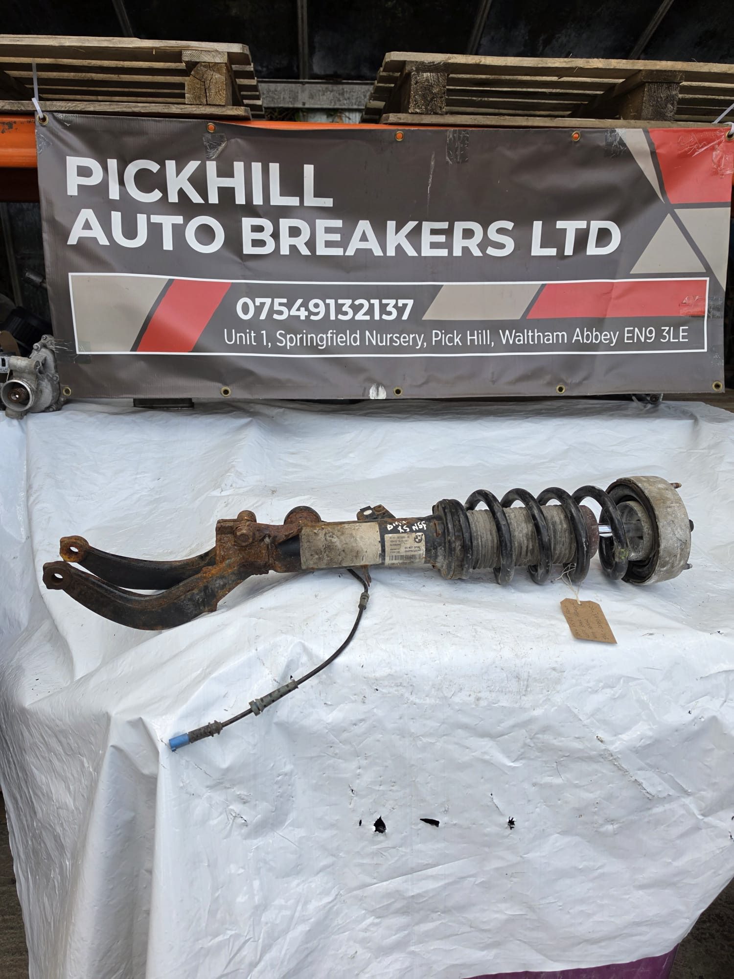BMW X5 F15 14-18 FRONT LEFT SHOCK ABSORBER WITH SPRING 3711-6875083-02